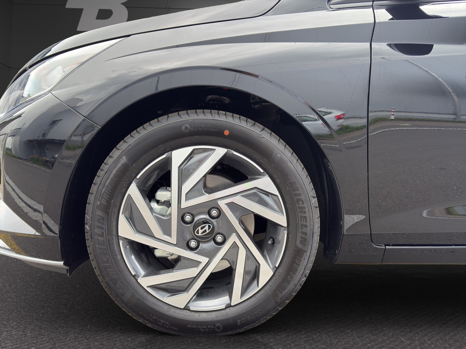 HYUNDAI i20 1.0 T-GDi Amplia DCT-image-9