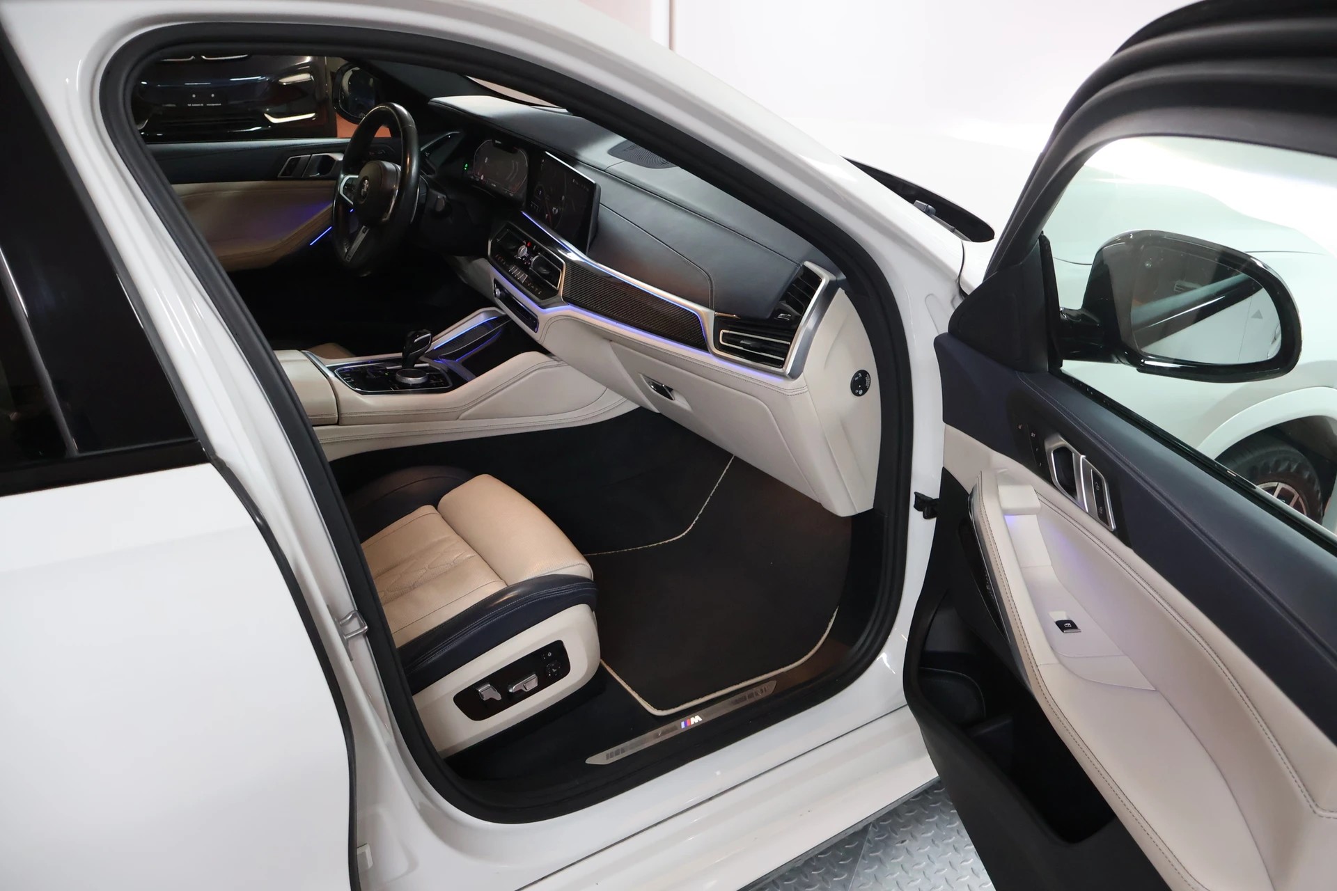 BMW X6 xDrive 30d Steptronic M Sport-image-11