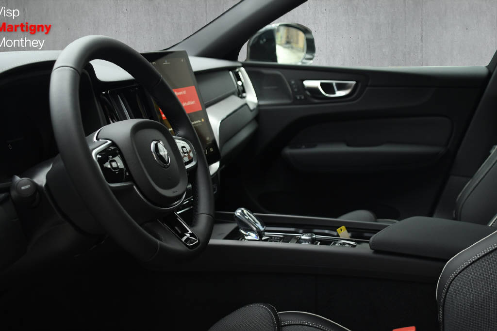 VOLVO XC60 2.0 T8 TE Black Edition eAWD-image-7