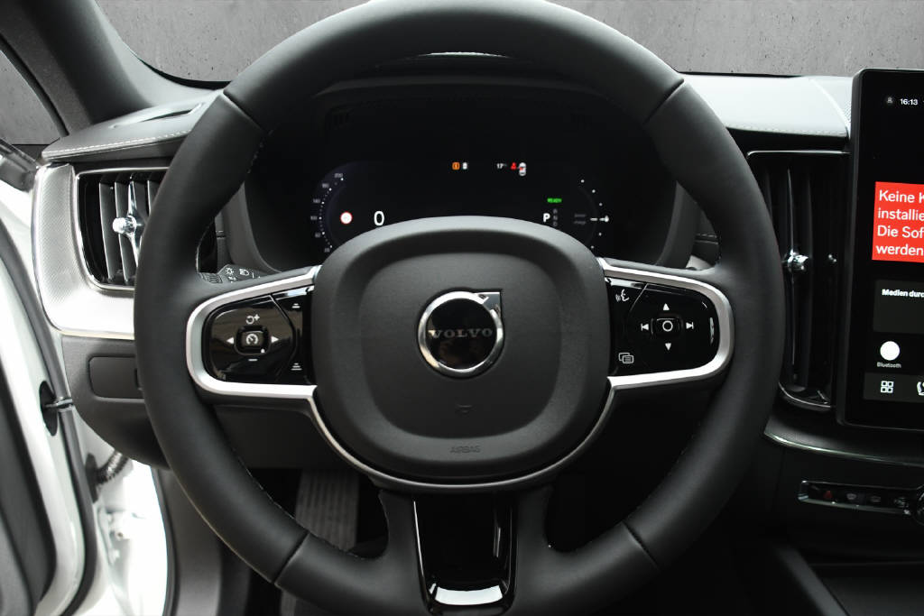 VOLVO XC60 2.0 T8 TE Black Edition eAWD-image-9