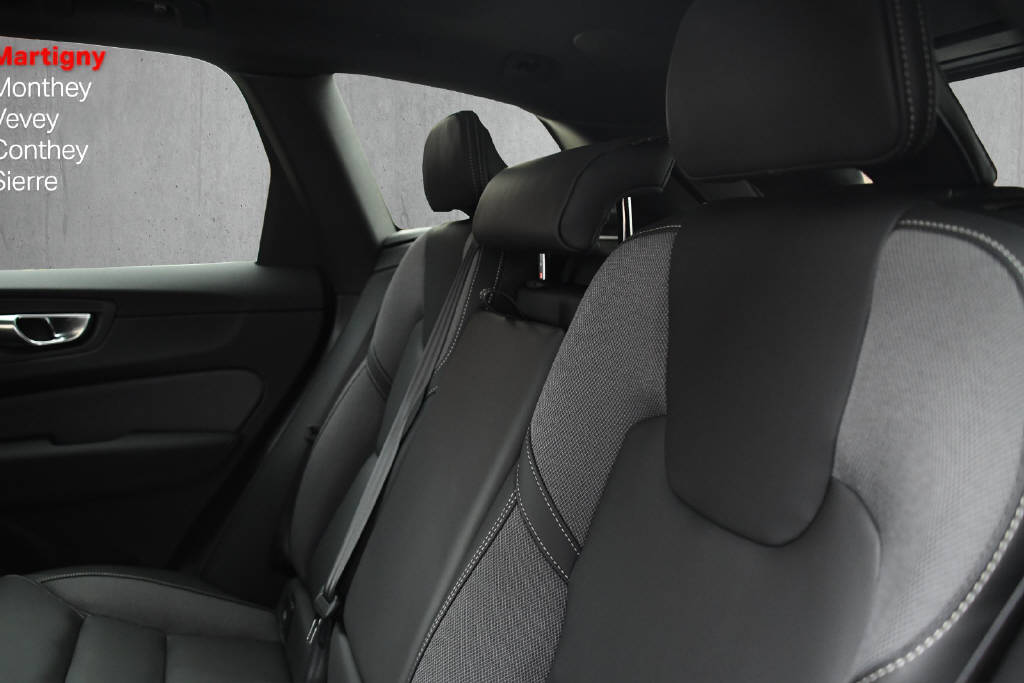 VOLVO XC60 2.0 T8 TE Black Edition eAWD-image-12
