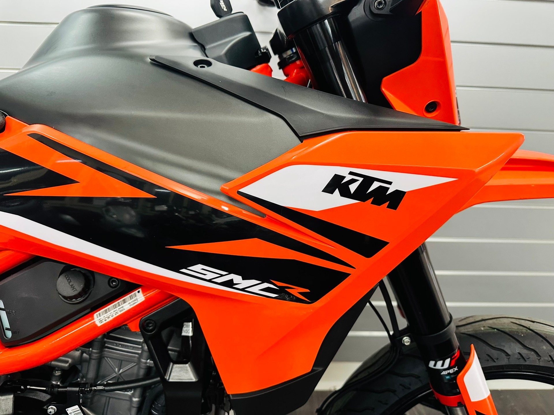KTM 125 SMC R-image-1
