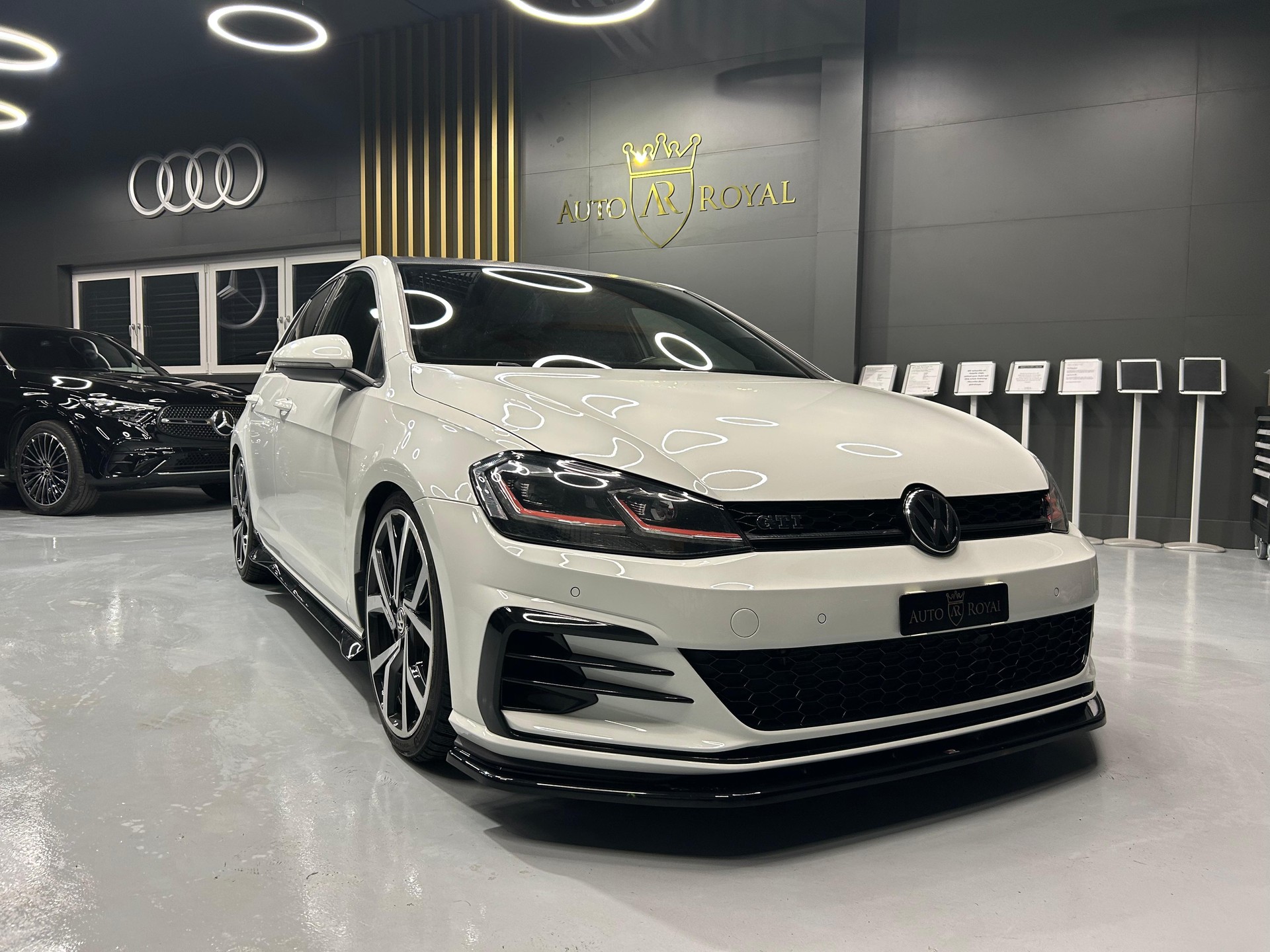VW Golf 2.0 TSI GTI Performance DSG