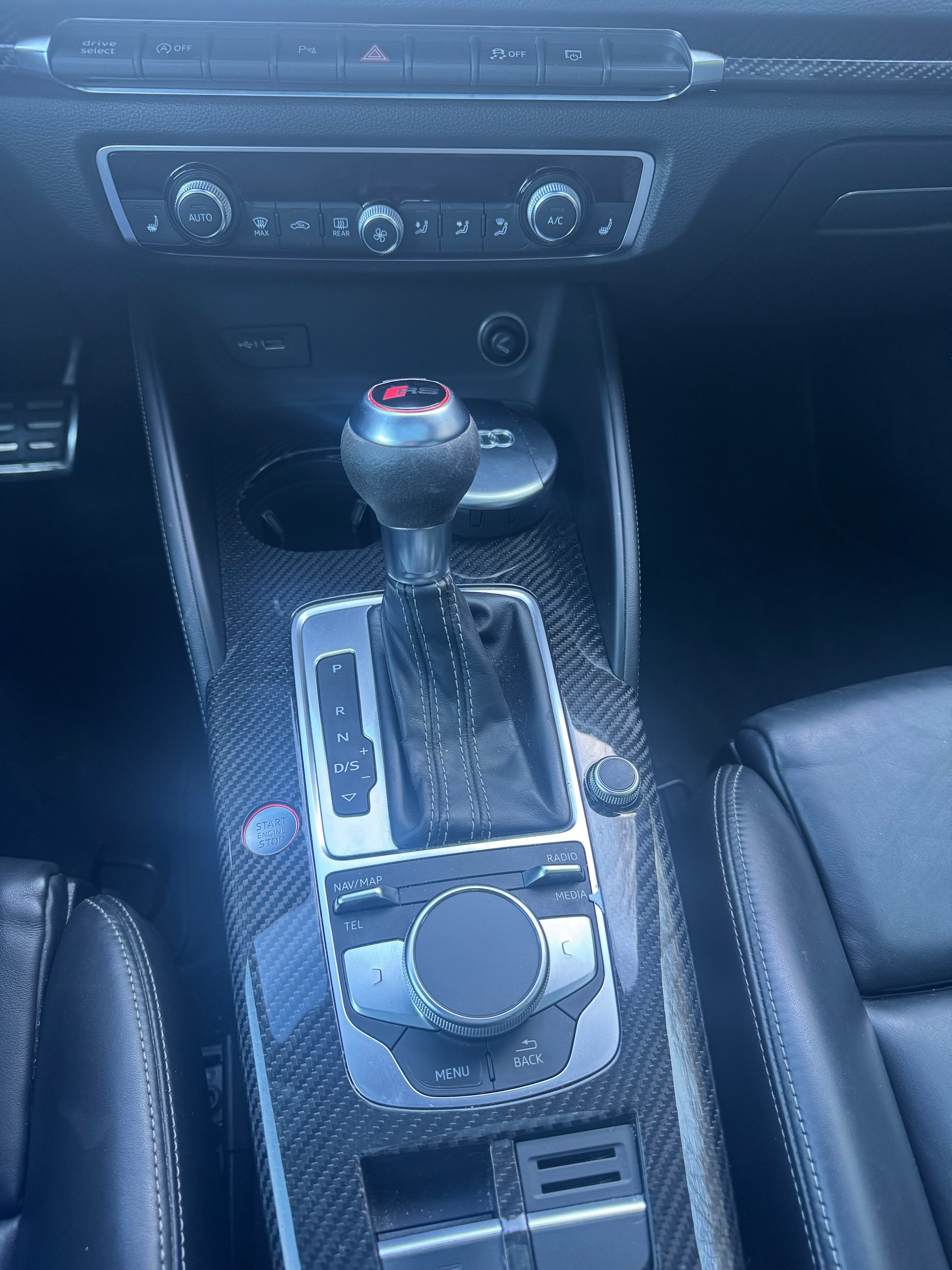 AUDI RS3 Sportback 2.5 TSI quattro S-tronic-image-15