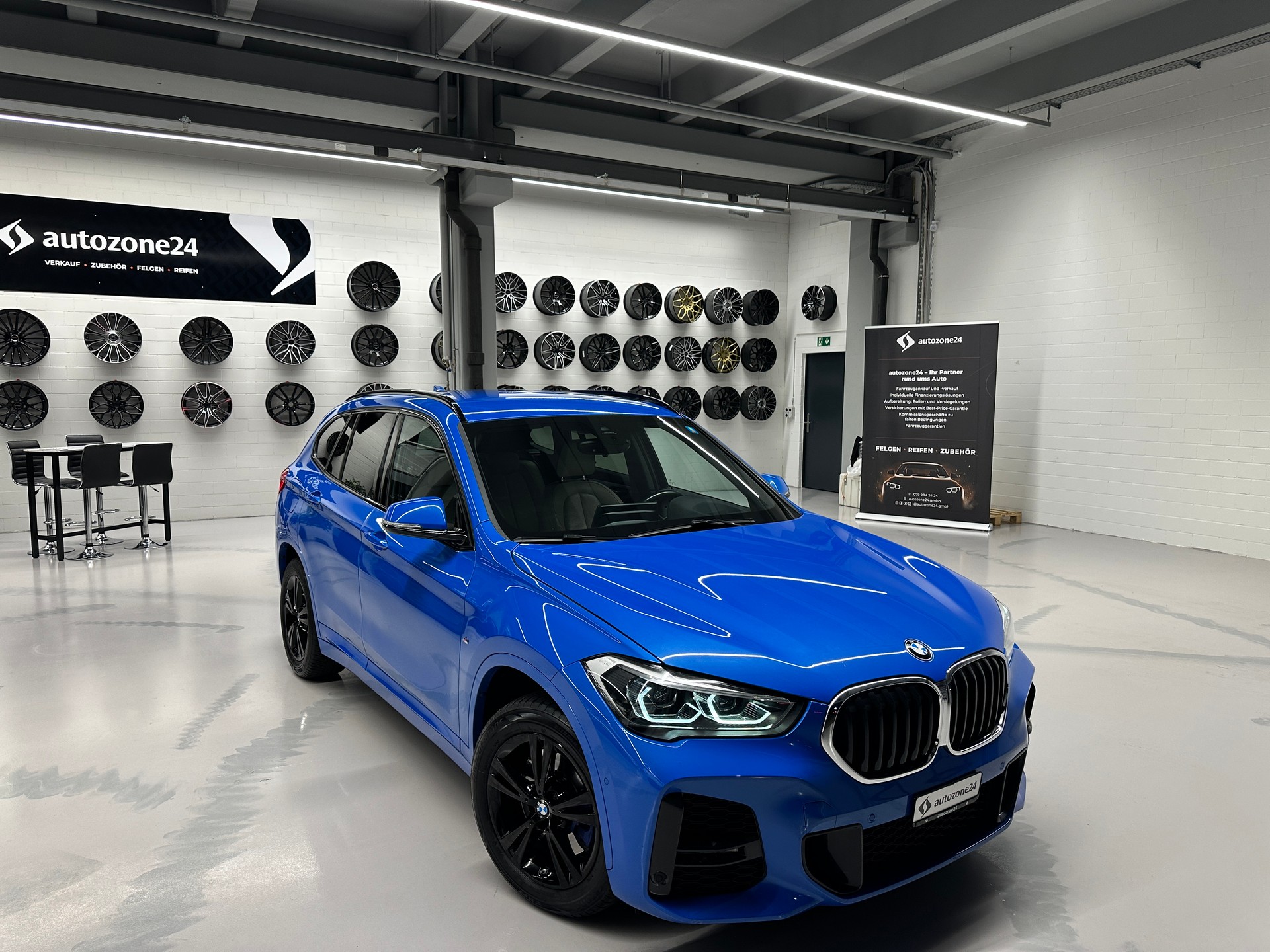 BMW X1 25d xDrive M Sport-showroom-element-1