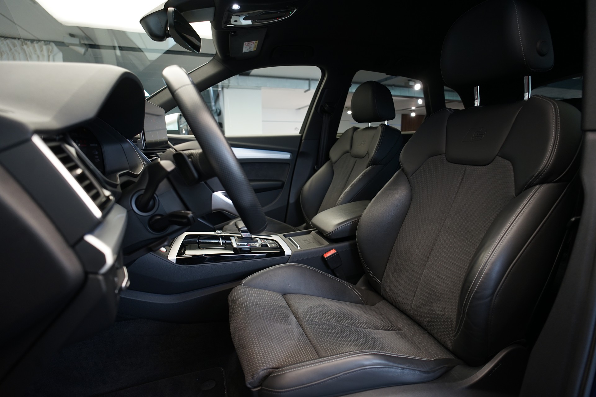 AUDI SQ5 TDI quattro tiptronic *AHK*-image-17