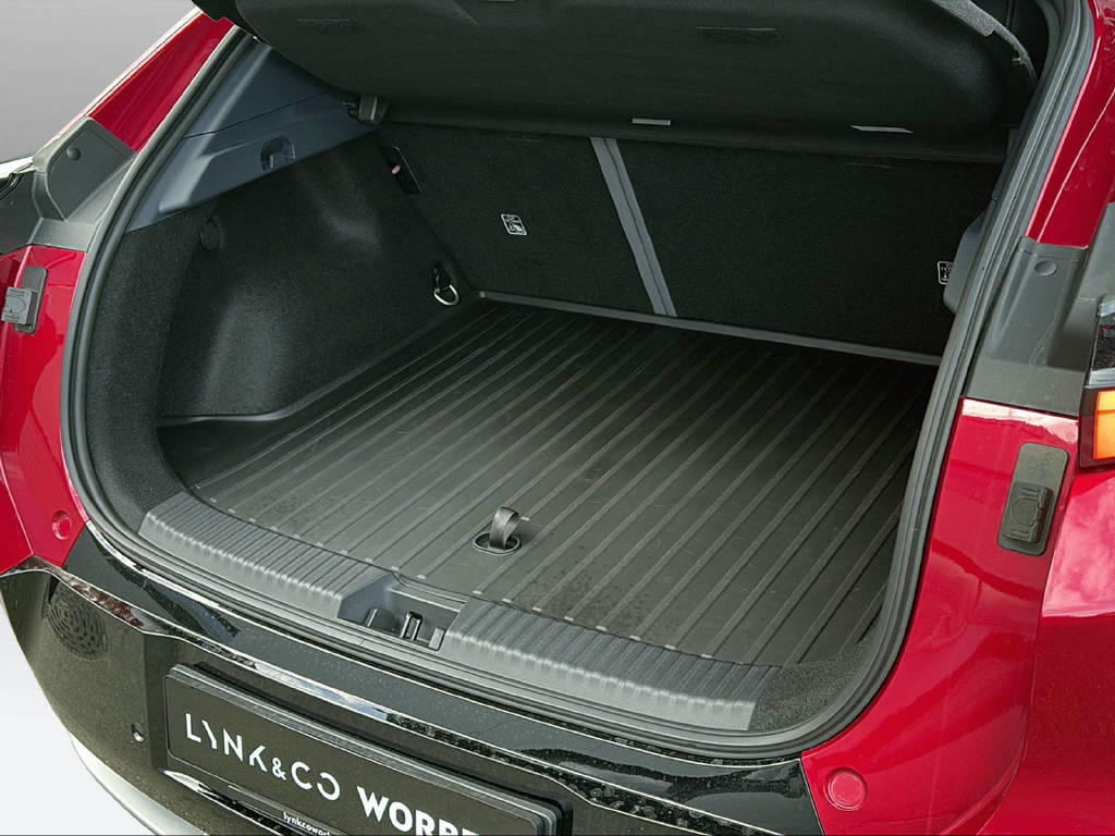 LYNK & CO 02-image-24