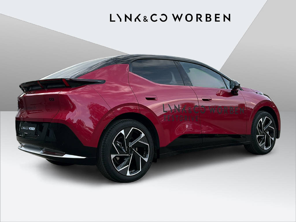 LYNK & CO 02-showroom-element-3