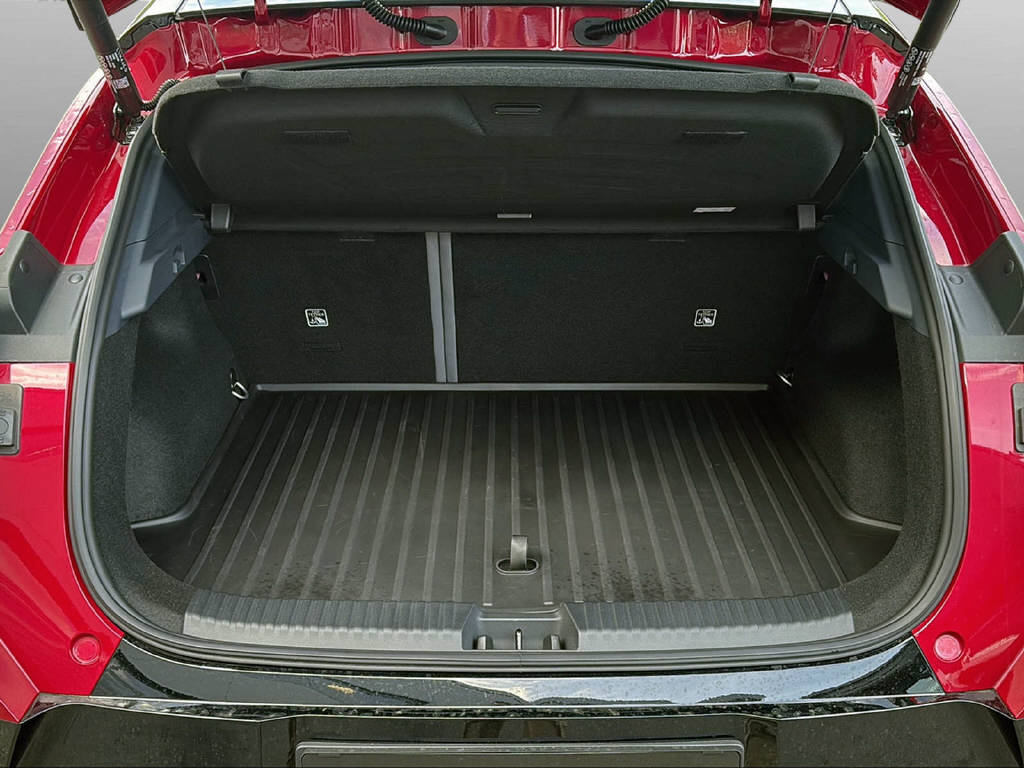 LYNK & CO 02-image-25