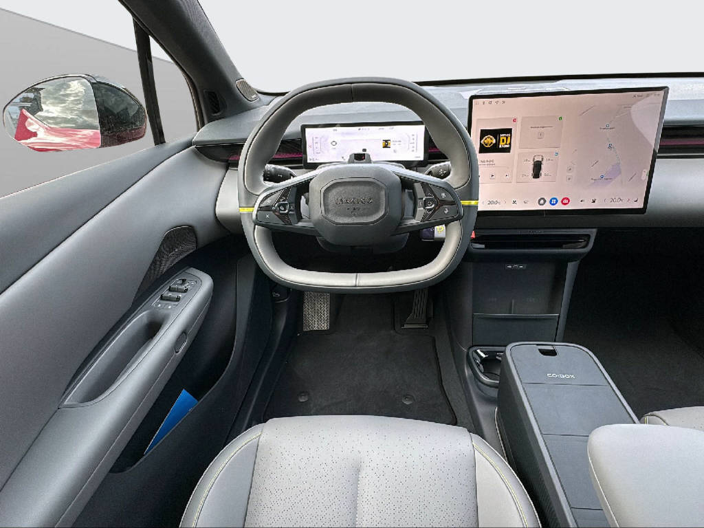 LYNK & CO 02-image-8