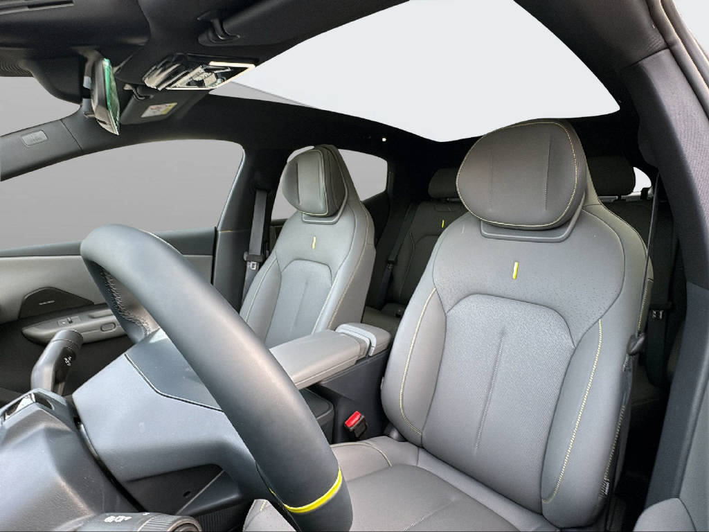 LYNK & CO 02-image-7