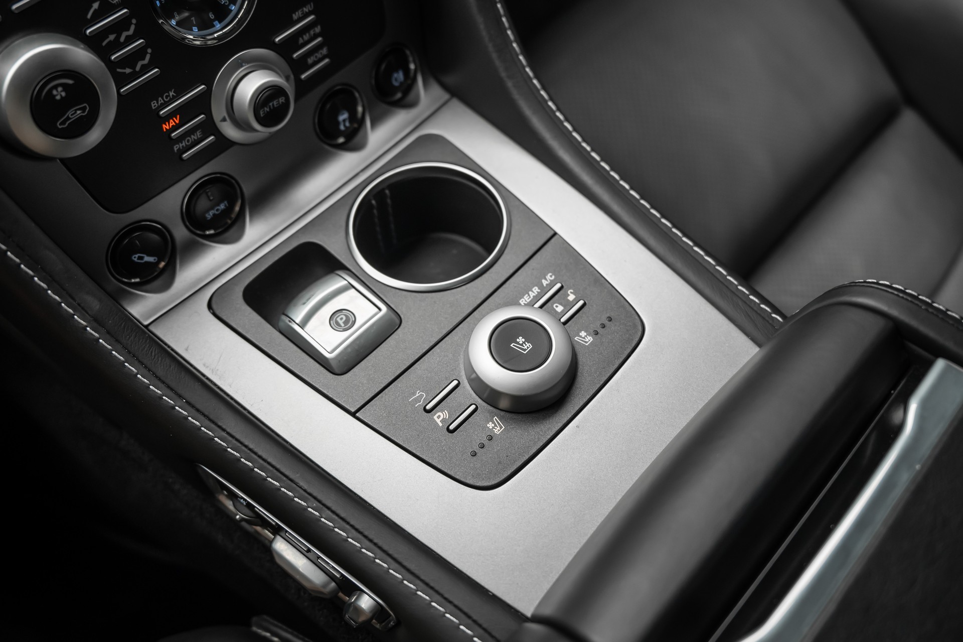 ASTON MARTIN * Rapide 5.9 V12 * ZU EINEM UNSCHLAGBAREN PREIS * LEASING AB 362.- *-image-27