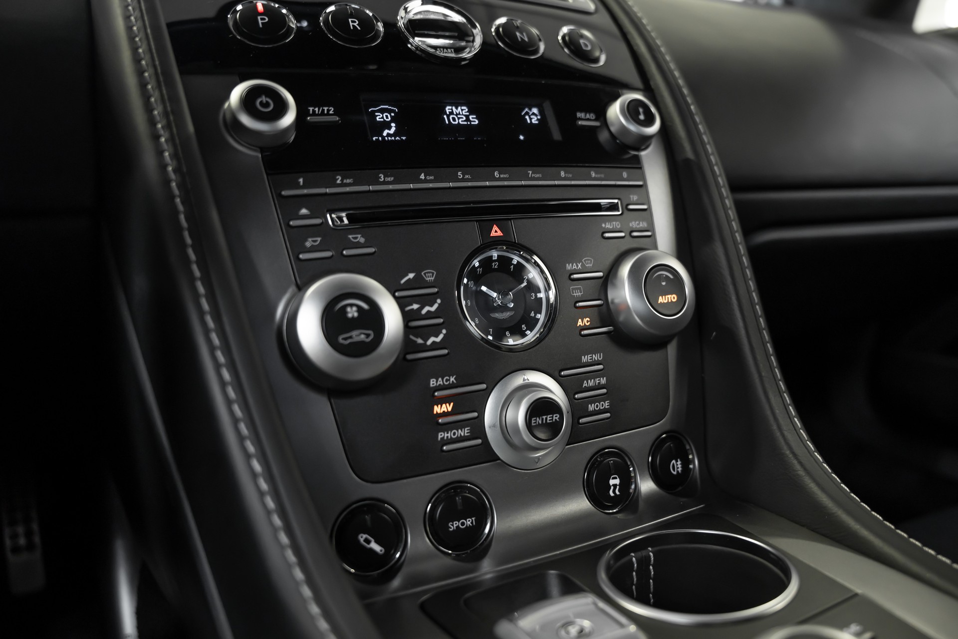 ASTON MARTIN * Rapide 5.9 V12 * ZU EINEM UNSCHLAGBAREN PREIS * LEASING AB 376.- *-image-21