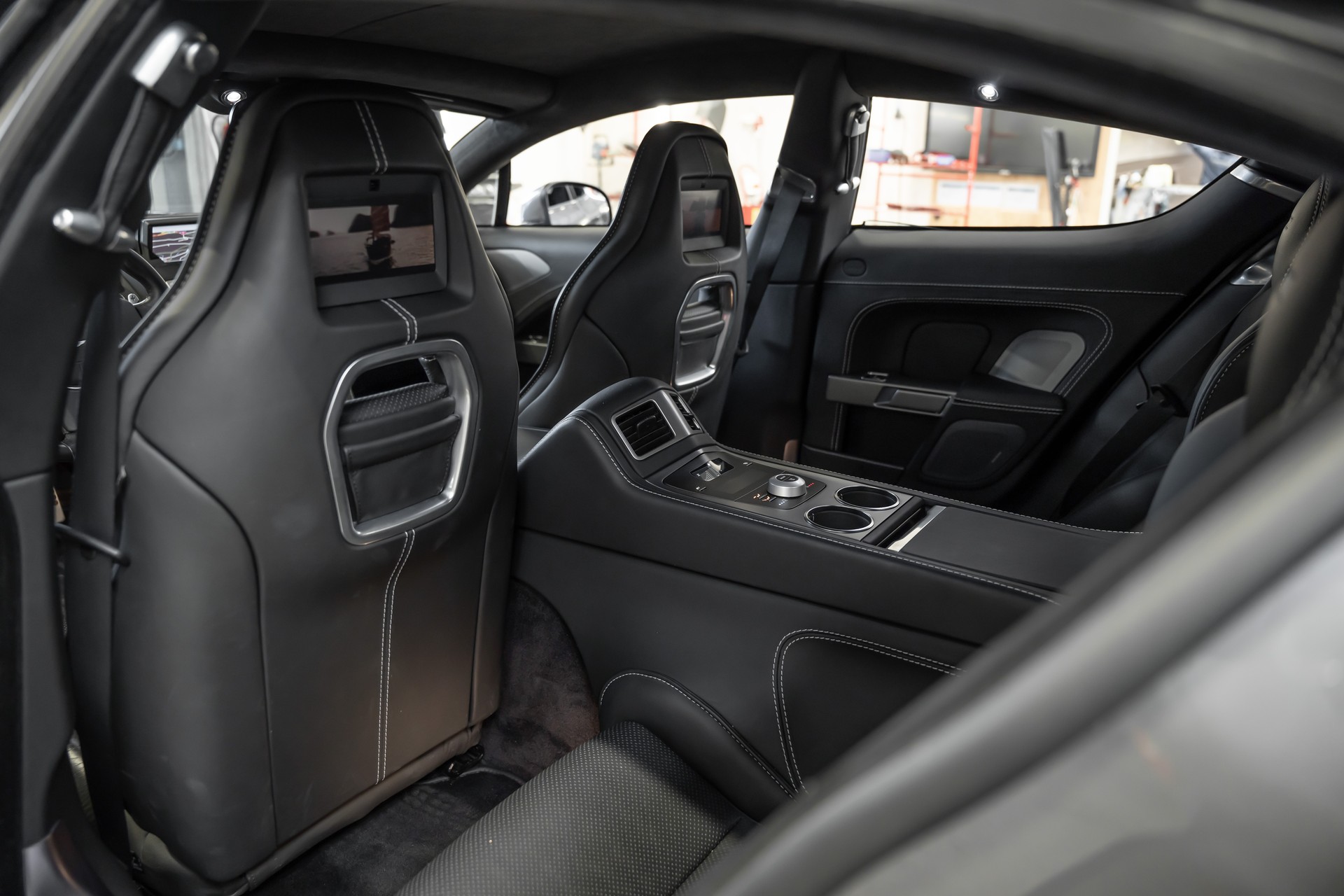 ASTON MARTIN * Rapide 5.9 V12 * ZU EINEM UNSCHLAGBAREN PREIS * LEASING AB 376.- *-image-27