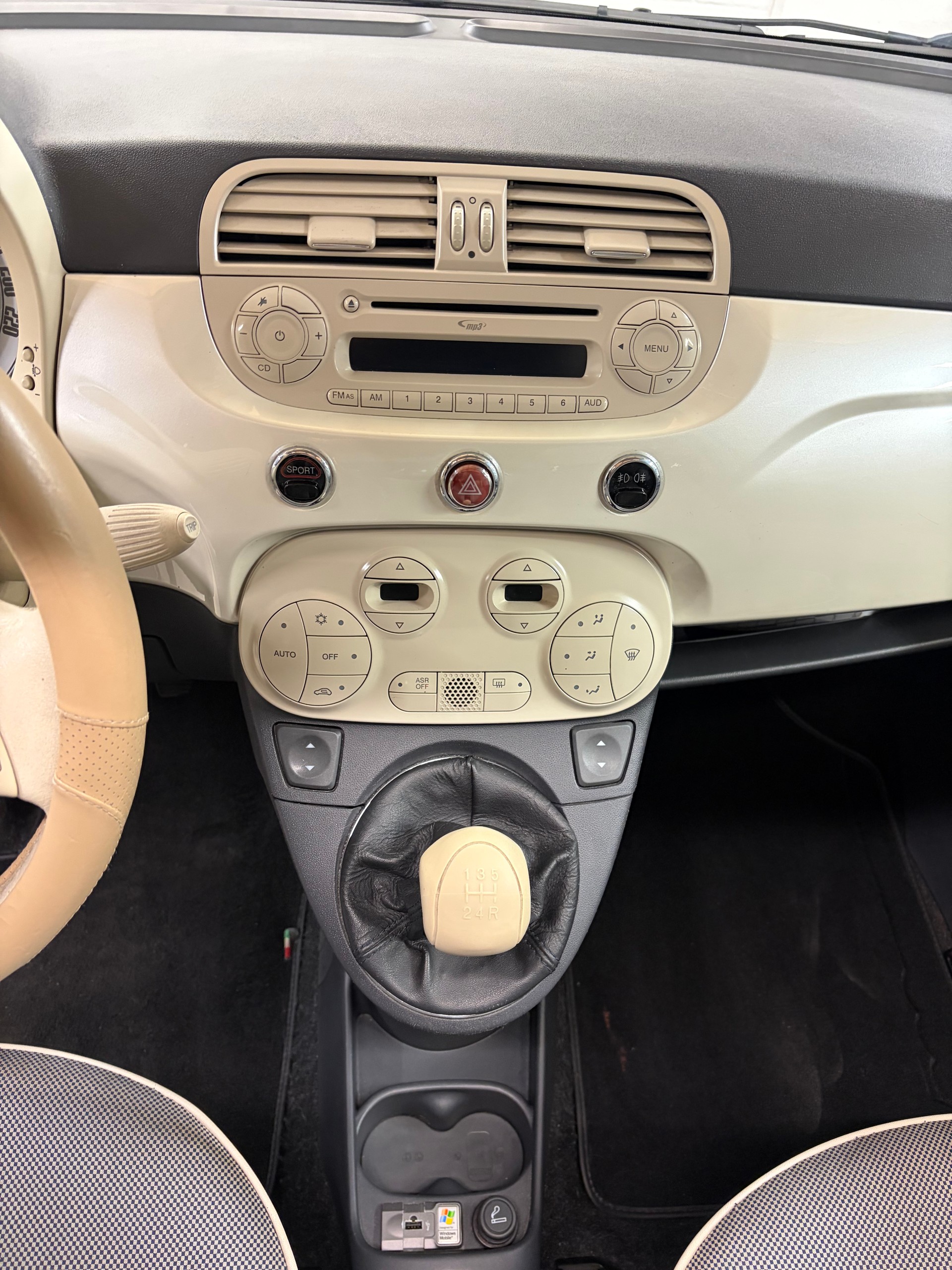 FIAT 500 1.4 16V Sport-image-8