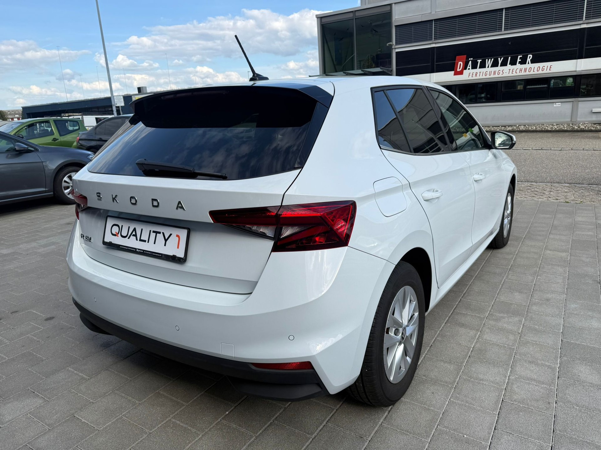 SKODA Fabia 1.0 TSI Dynamic DSG-image-6