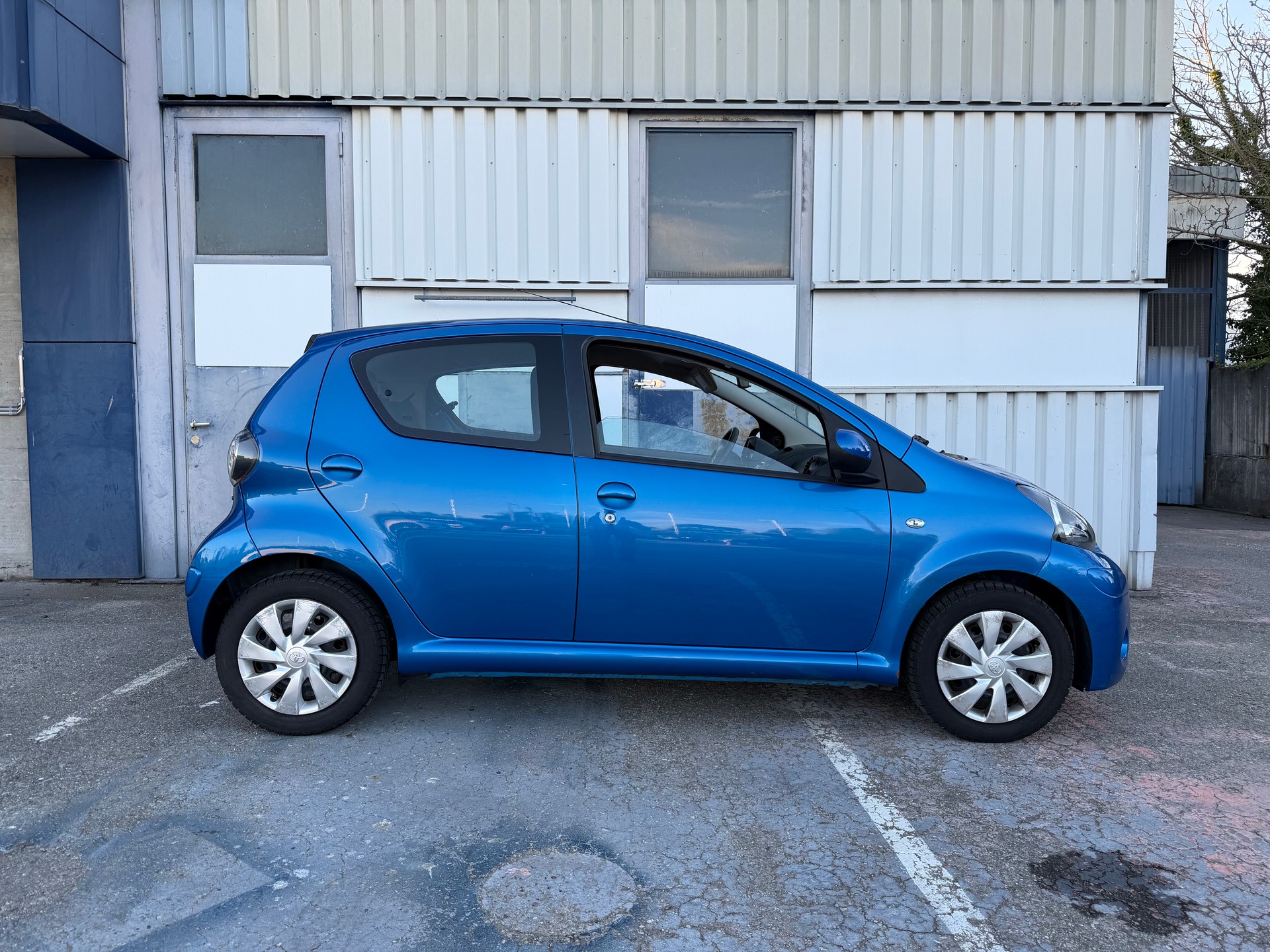 TOYOTA Aygo 1.0 VVT-i Luna-showroom-element-1