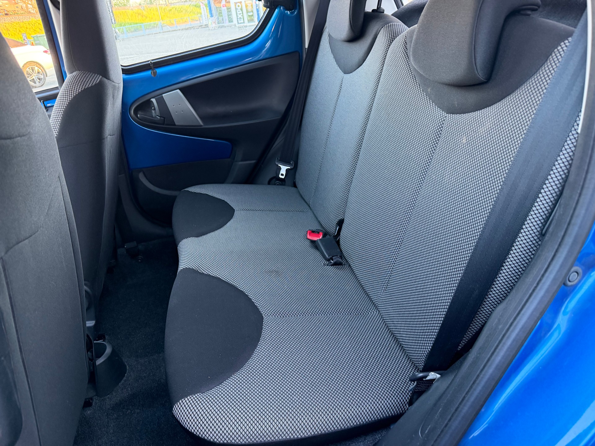TOYOTA Aygo 1.0 VVT-i Luna-image-8