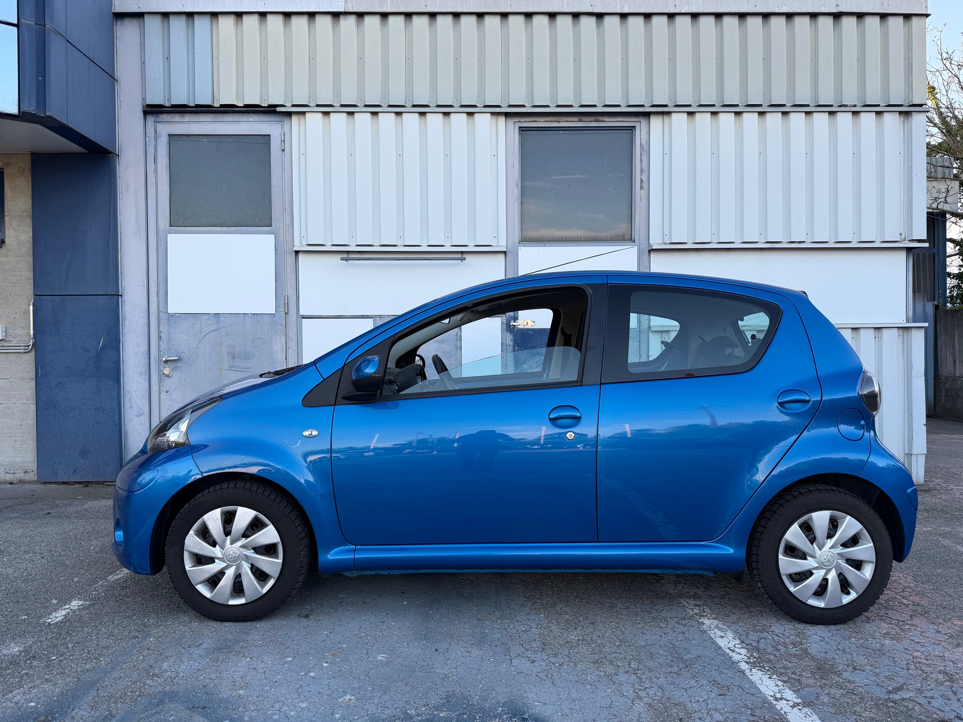 TOYOTA Aygo 1.0 VVT-i Luna-showroom-element-2