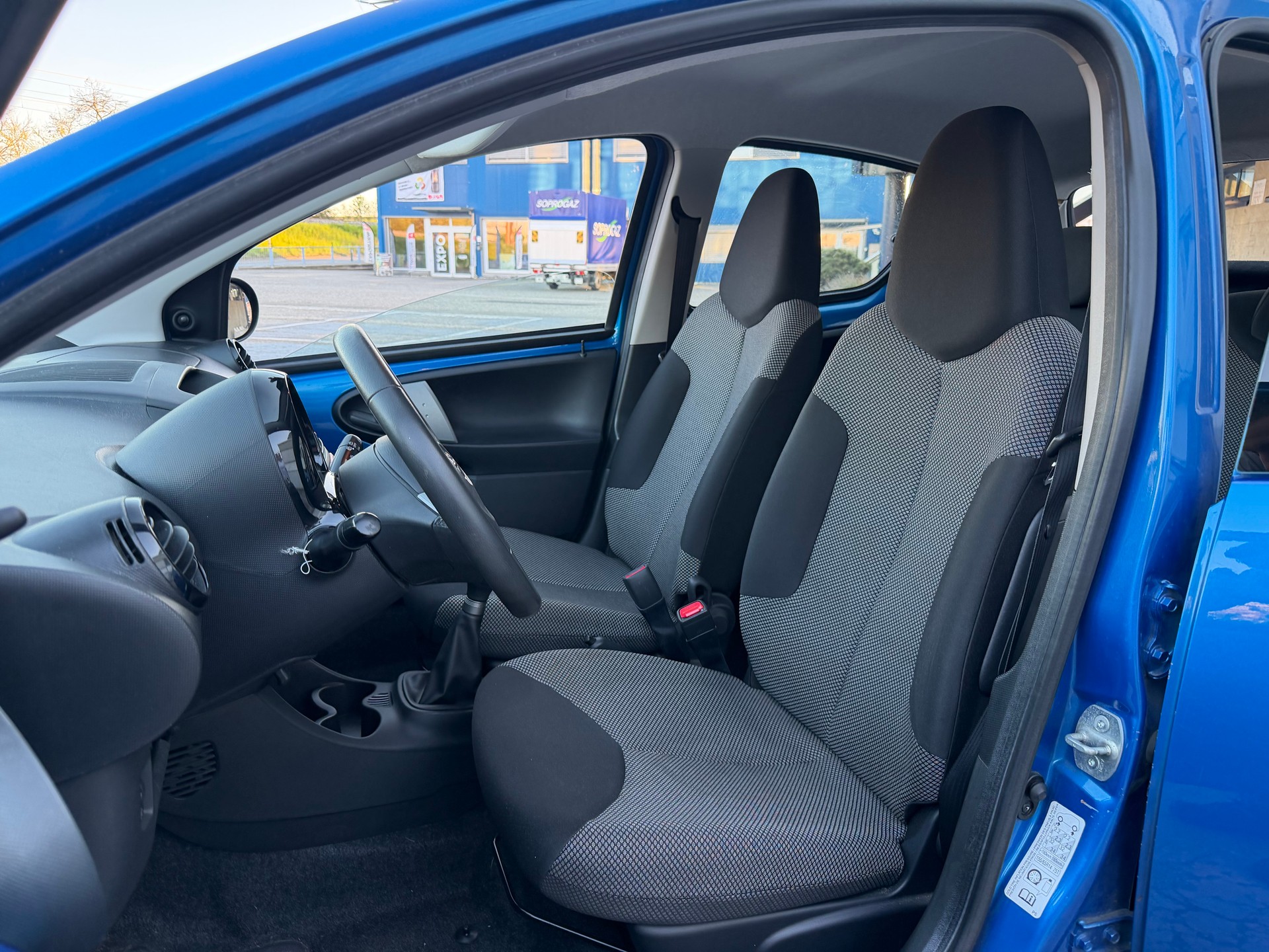 TOYOTA Aygo 1.0 VVT-i Luna-image-7