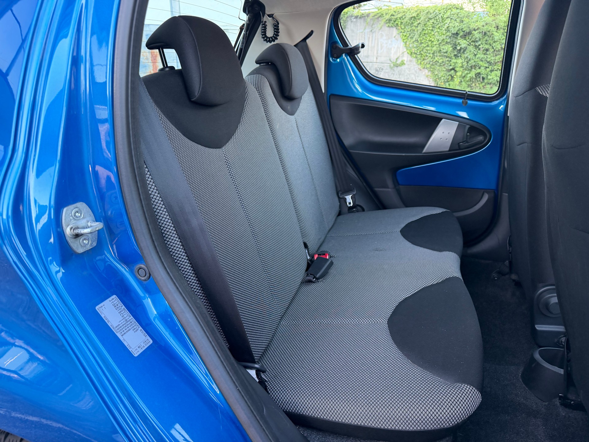 TOYOTA Aygo 1.0 VVT-i Luna-image-9