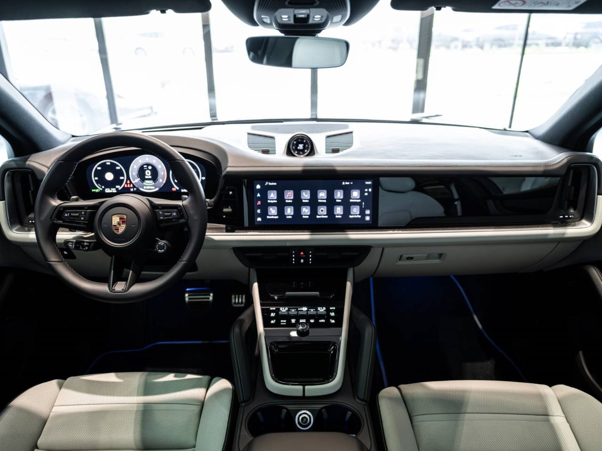 PORSCHE Cayenne S E-Hybrid-image-15
