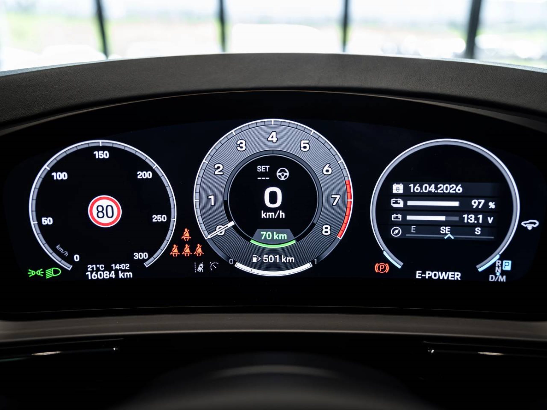 PORSCHE Cayenne S E-Hybrid-image-13