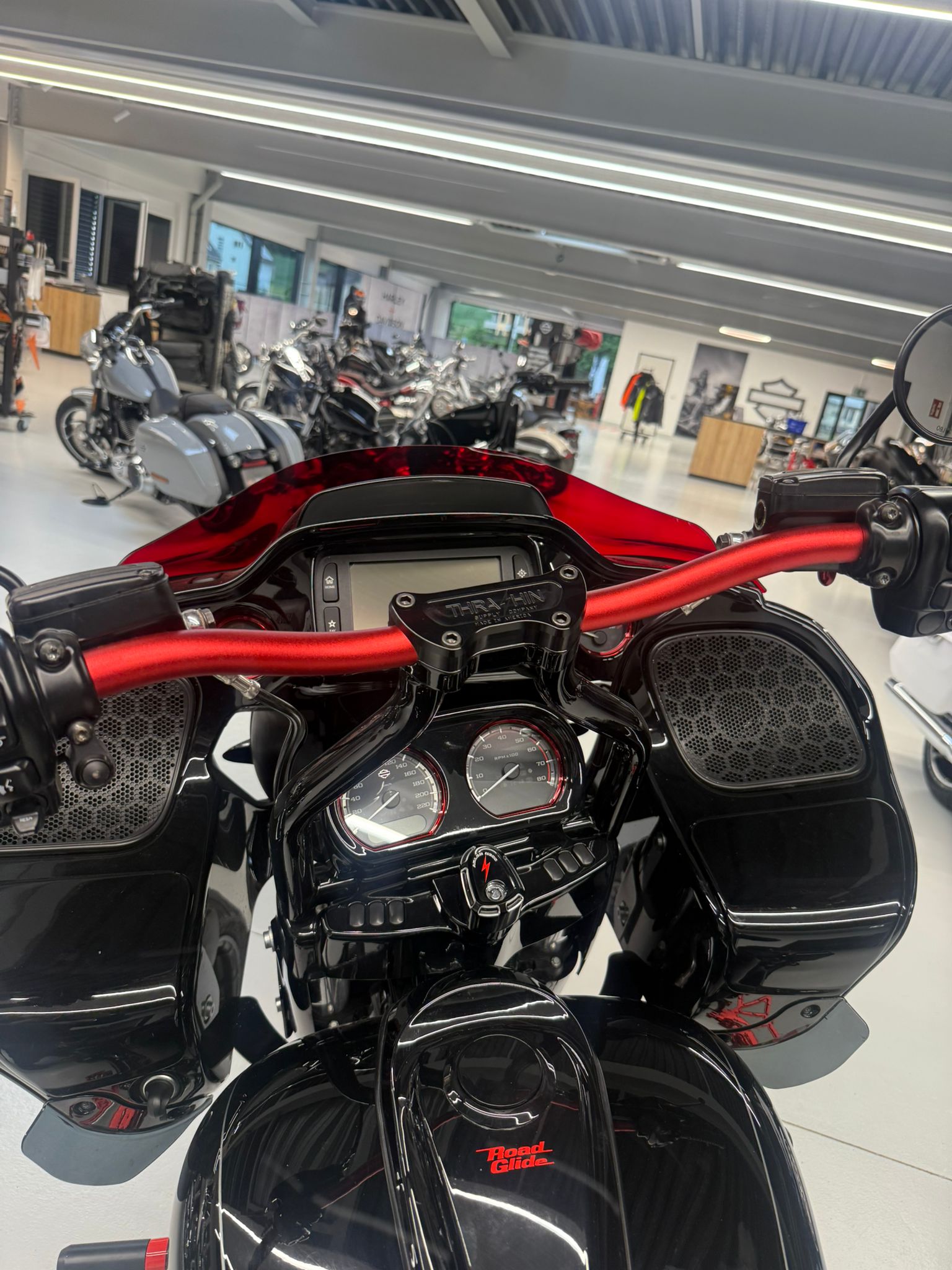 HARLEY-DAVIDSON Road Glide Special-image-8