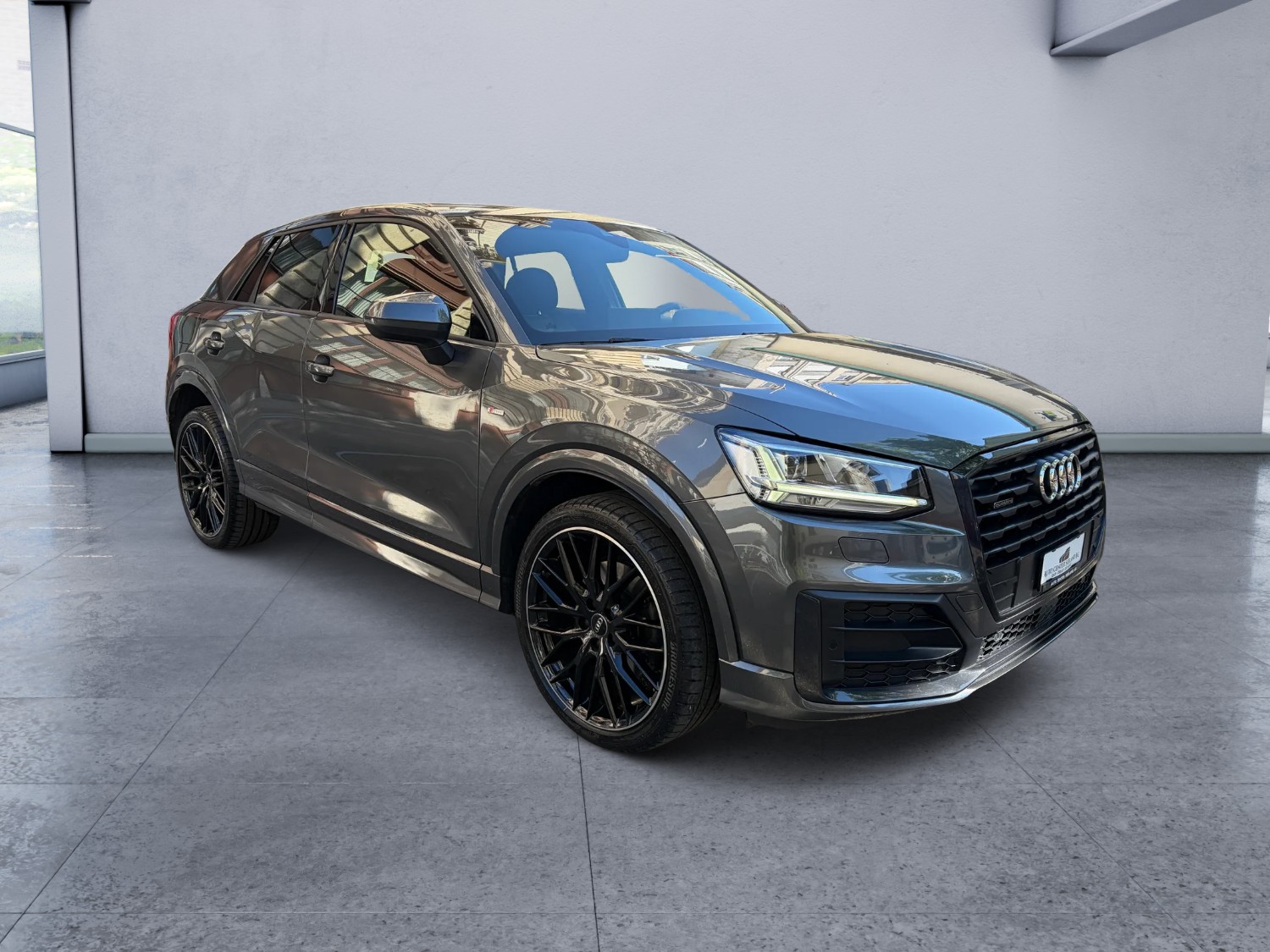 AUDI Q2 40 TFSI S Line Sport Attraction quattro S-tronic-image-1