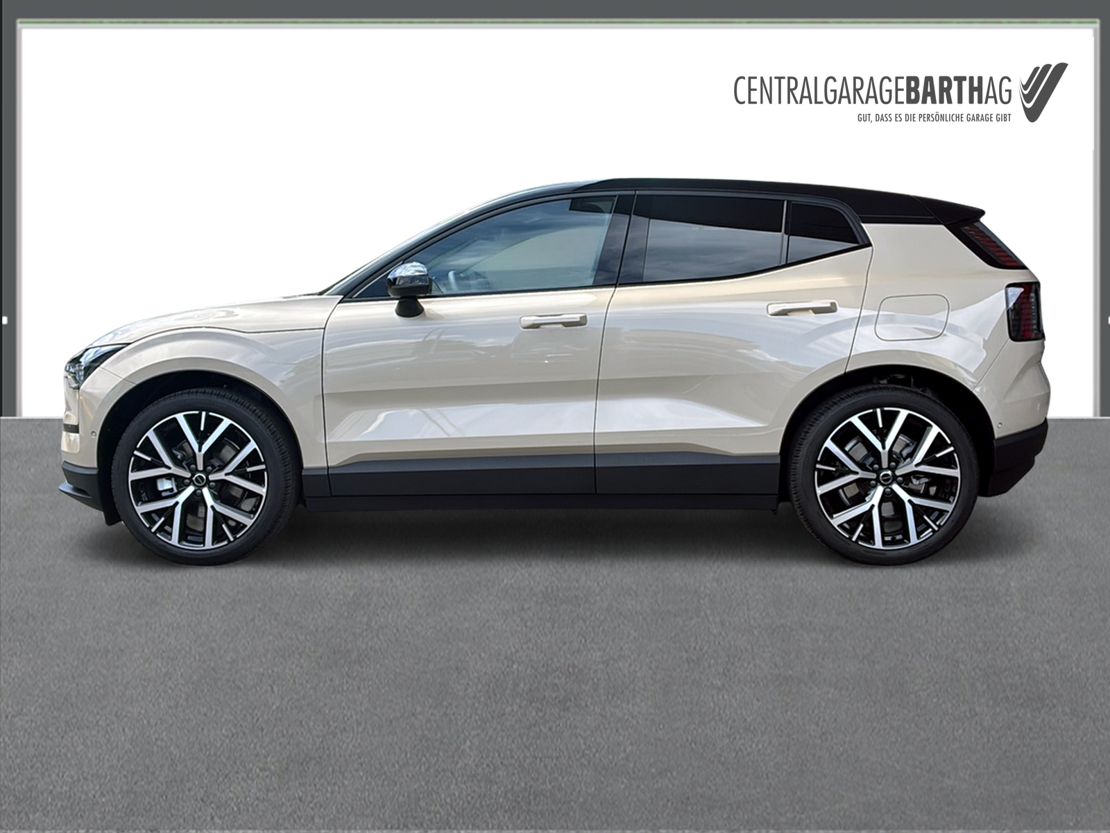 VOLVO EX30 E60 Ultra-showroom-element-3