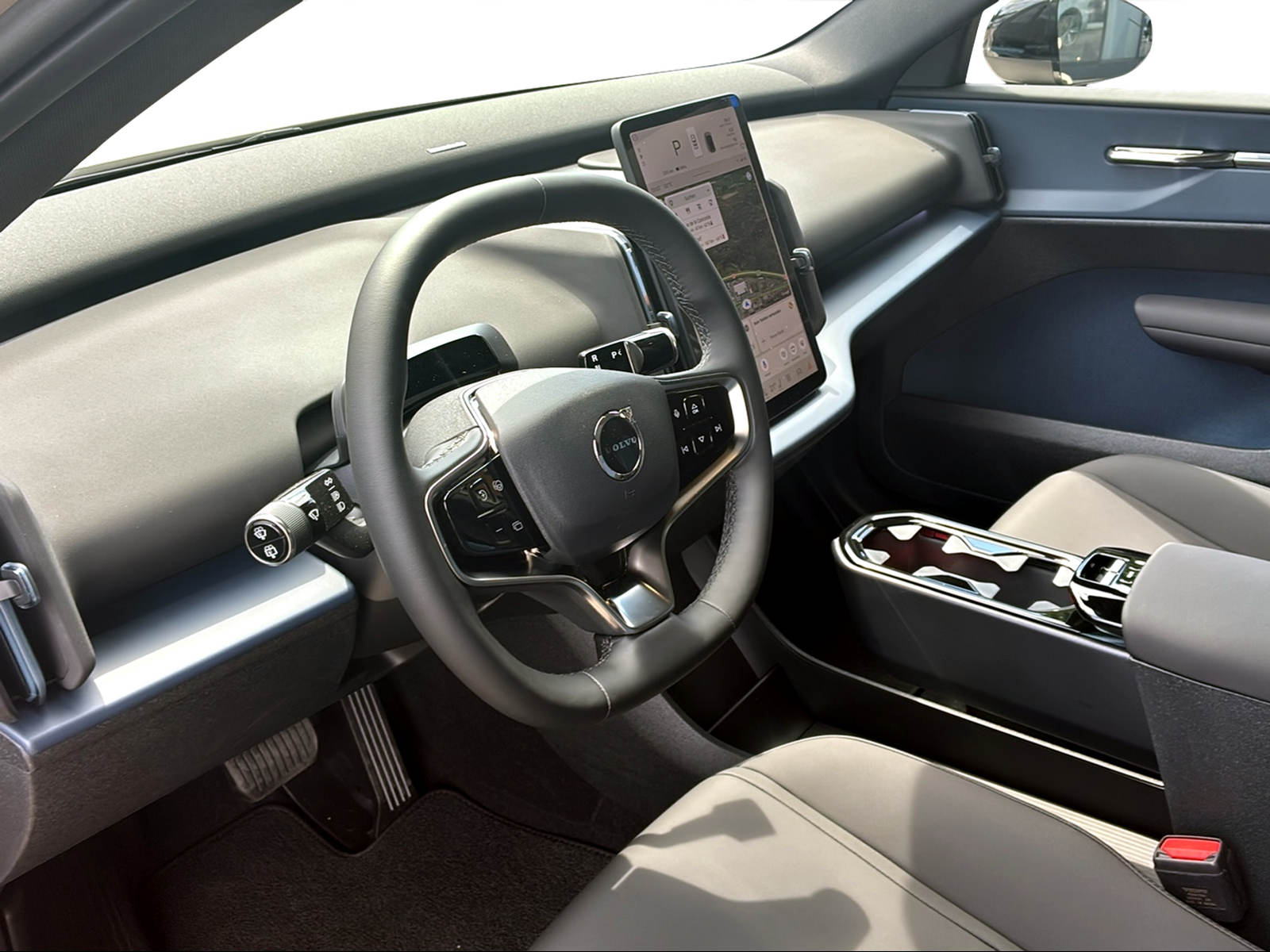 VOLVO EX30 E60 Ultra-image-9