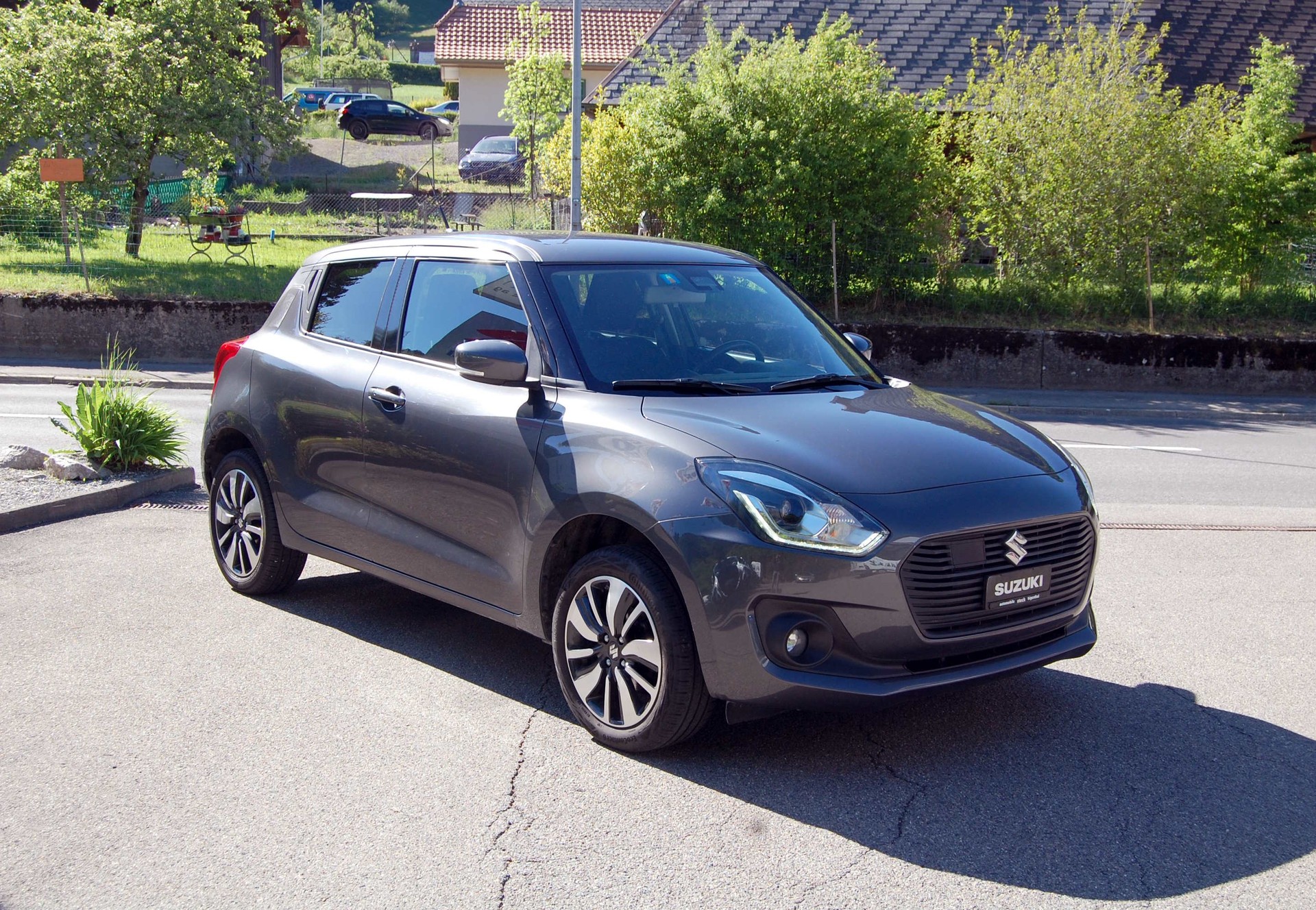 SUZUKI Swift 1.2i 16V SHVS Compact Top Hybrid Allgrip 4x4-showroom-element-1