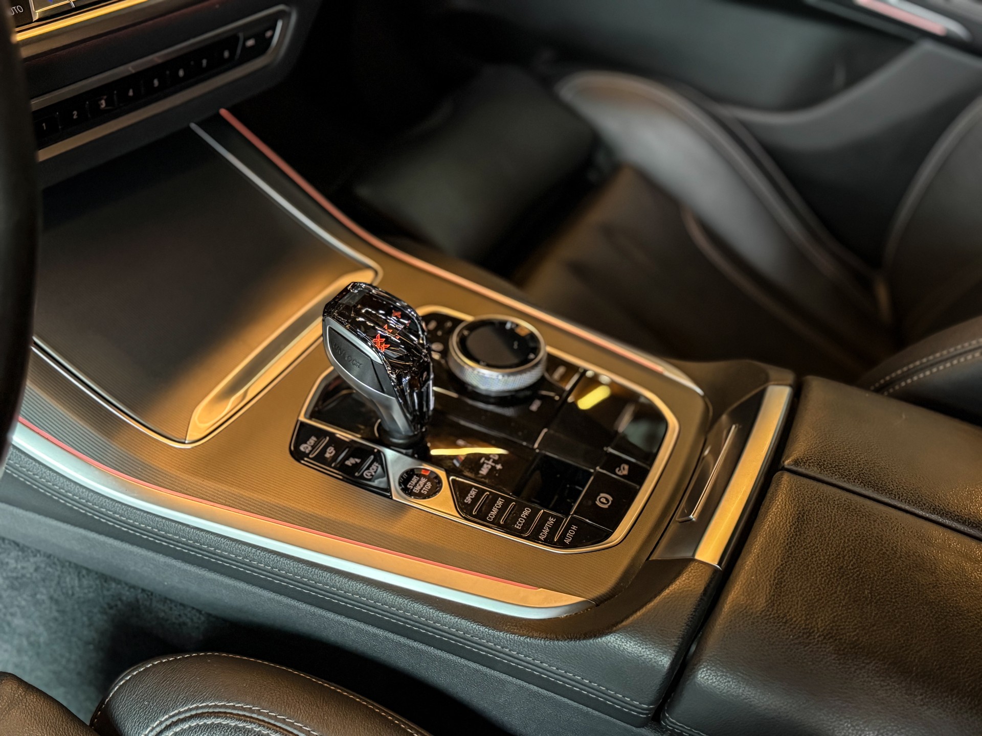 BMW X5 xDrive M50d Steptronic-image-10