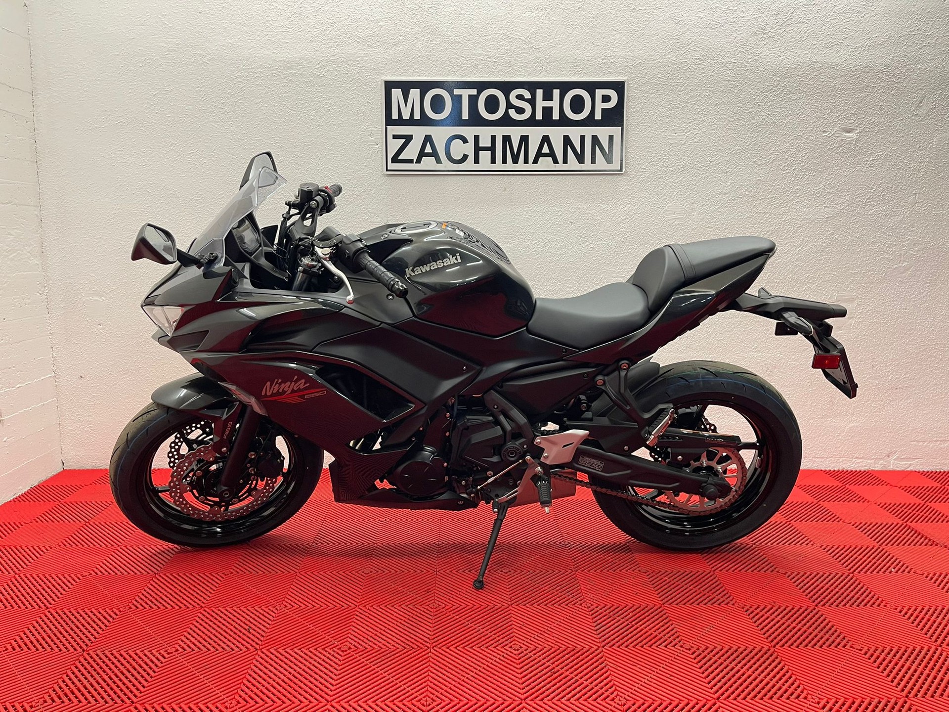 KAWASAKI Ninja 650-image-3