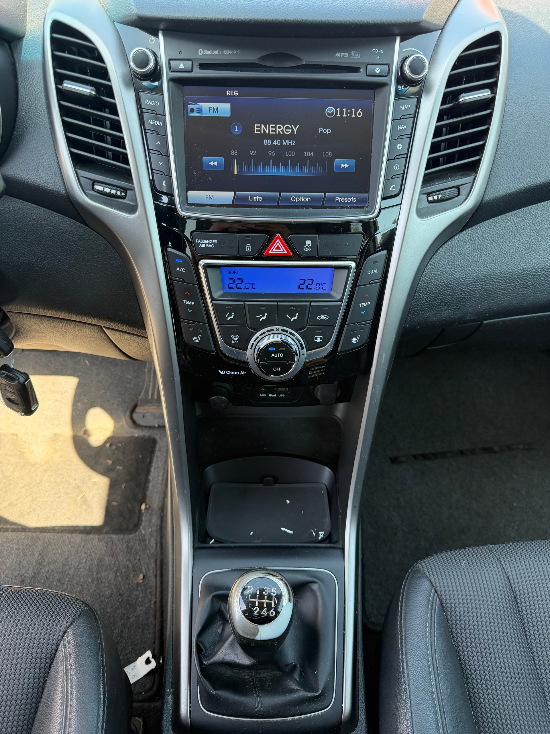 HYUNDAI i30 Wagon 1.6 CRDi Style-image-5
