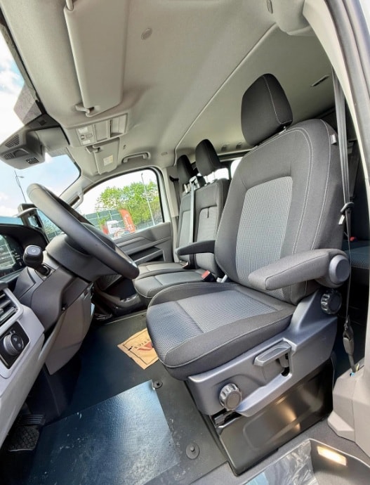 VW Transporter Van Plus-image-6