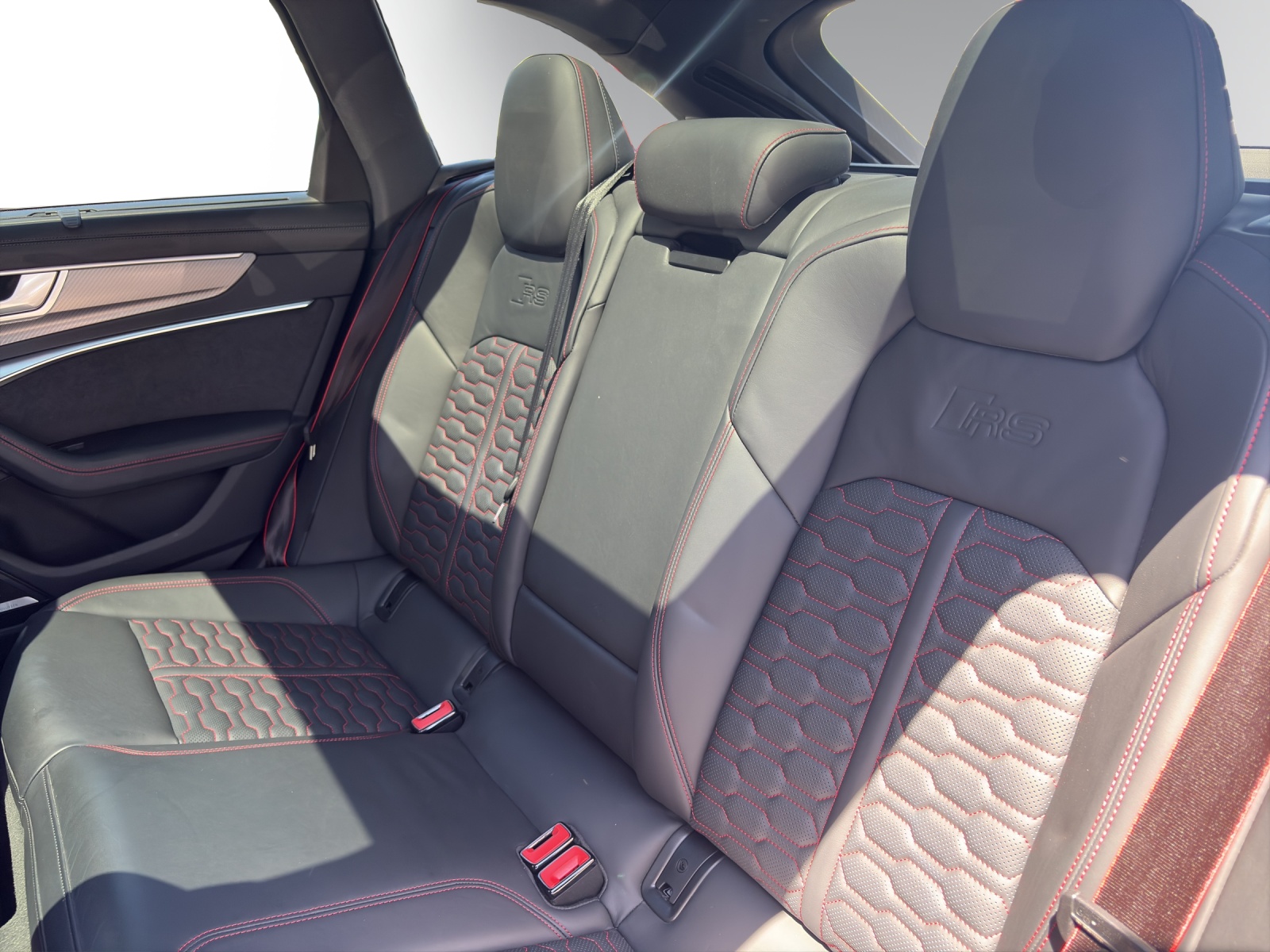 AUDI RS6 Avant Performance qu-image-7
