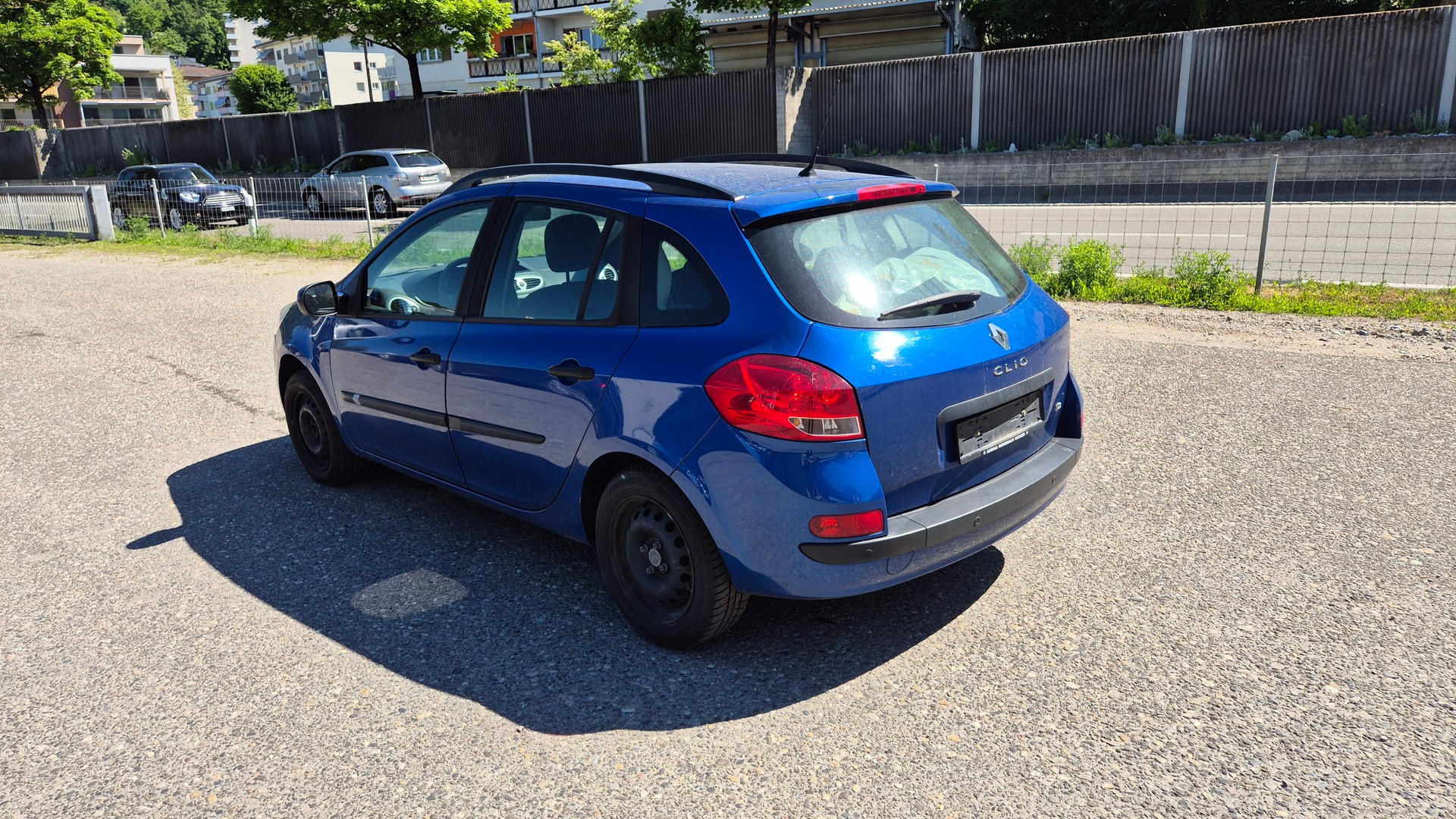 RENAULT Clio Grandtour 1.2 16V Turbo 20th Edition-image-5
