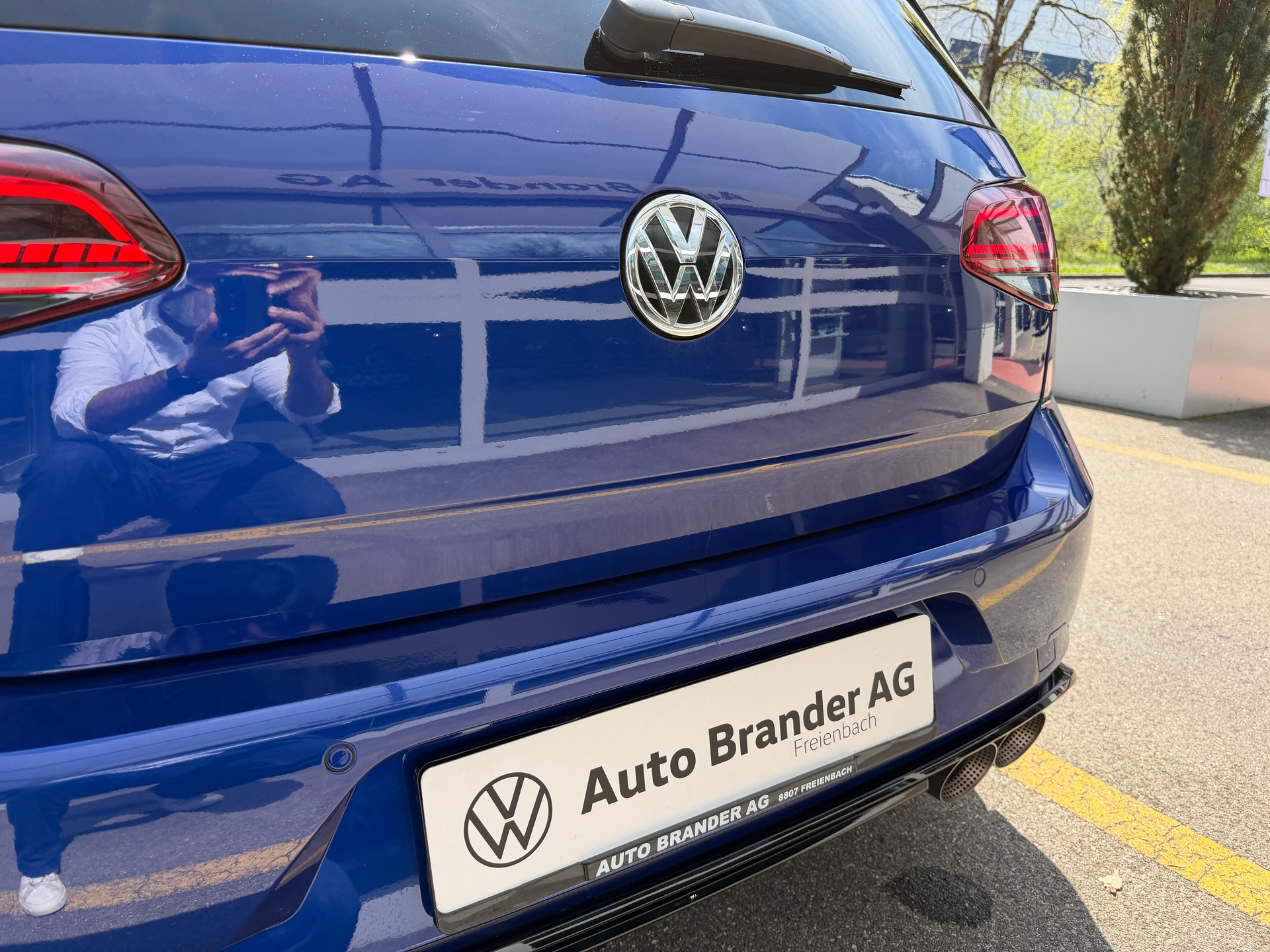 VW Golf 2.0 TSI R 4Motion DSG-image-26