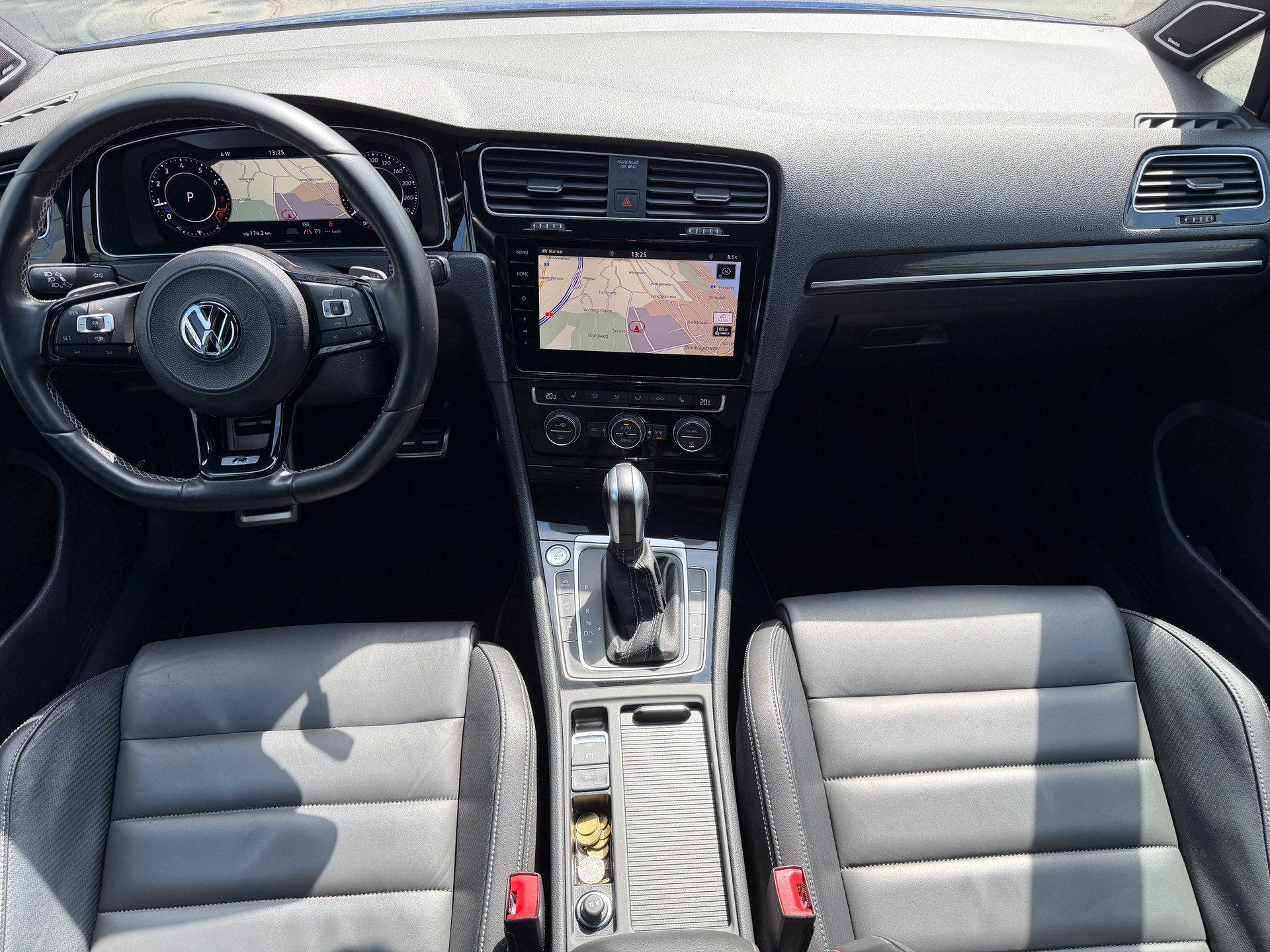 VW Golf 2.0 TSI R 4Motion DSG-image-8