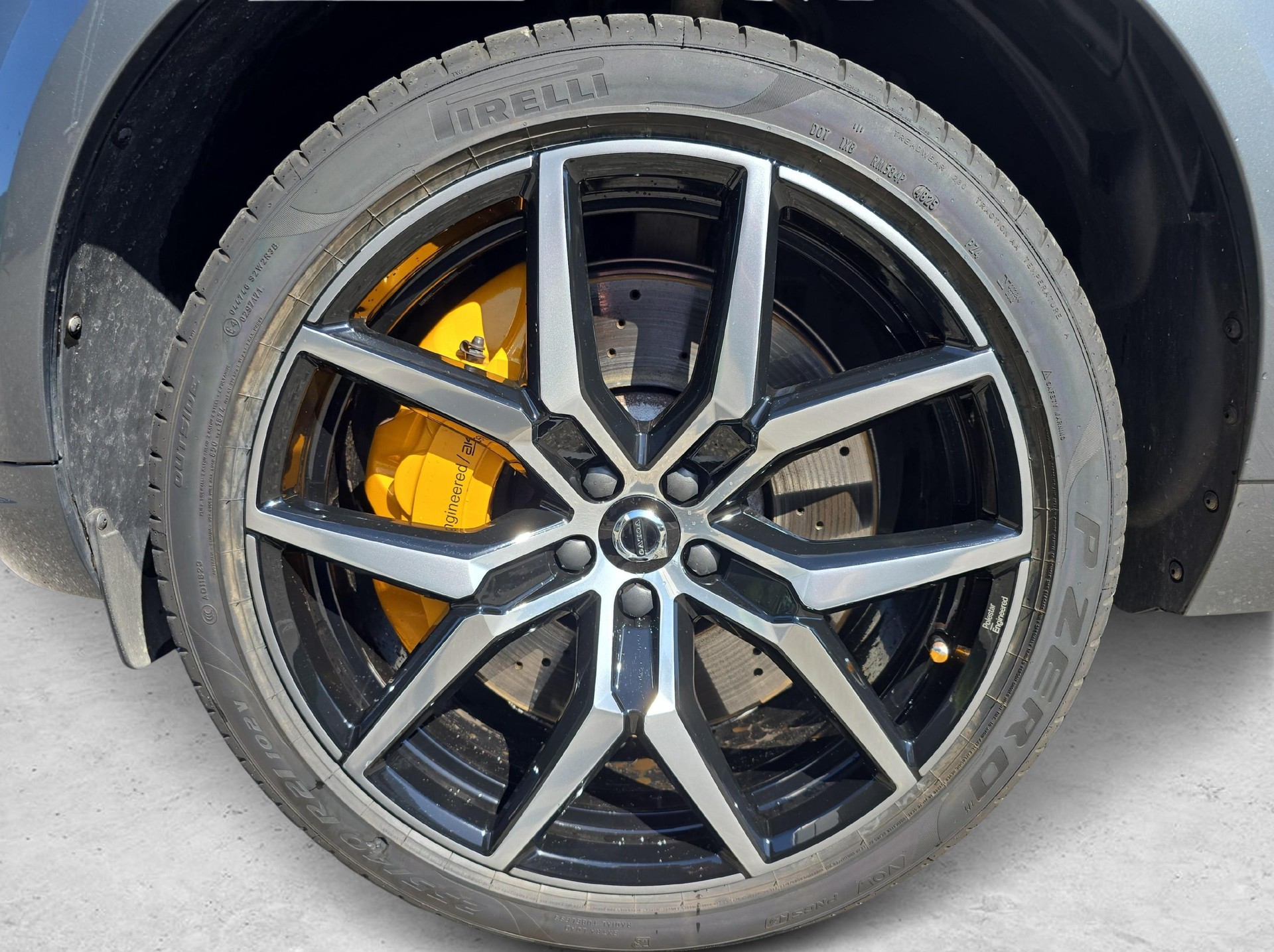 VOLVO XC60 2.0 T8 TE Polestar eAWD / ab 0,99% Leasing bei Abschluss einer Protect Autoversicherung-image-19