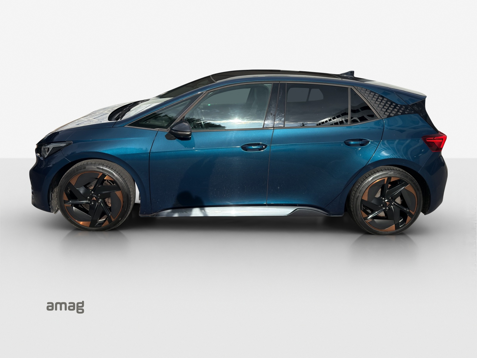 CUPRA Born 58 kWh-showroom-element-1