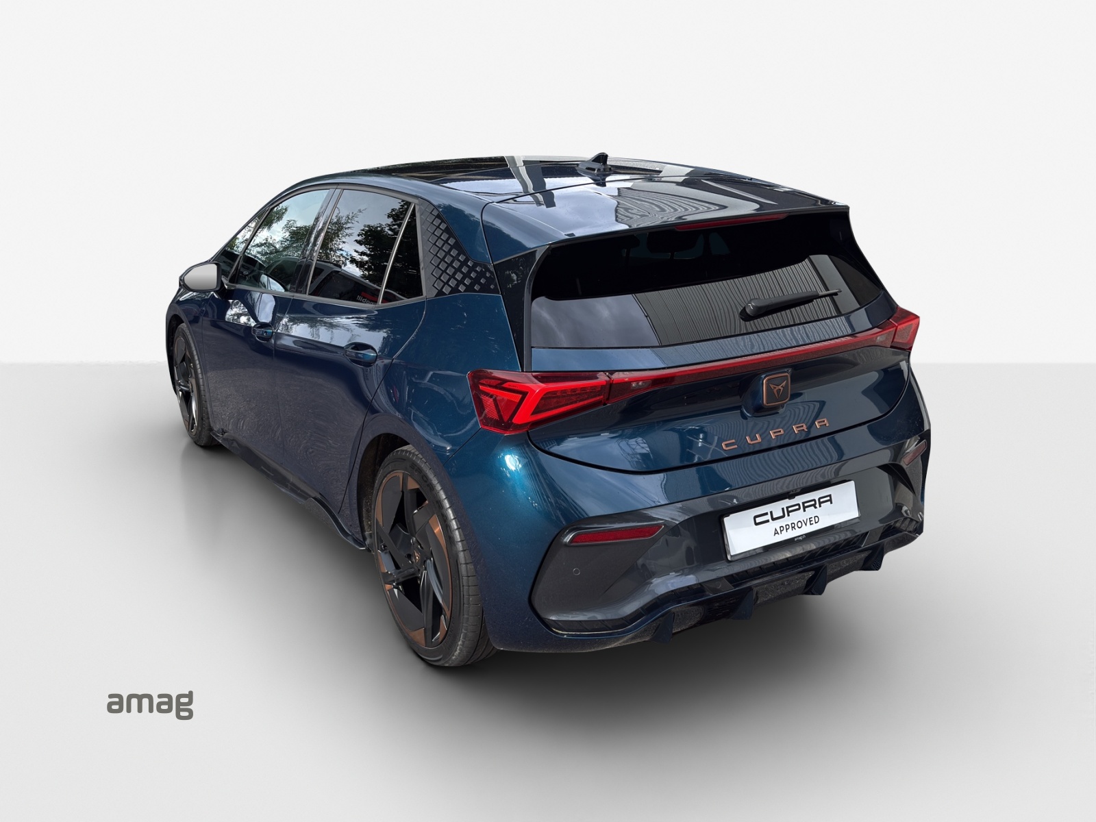 CUPRA Born 58 kWh-showroom-element-2
