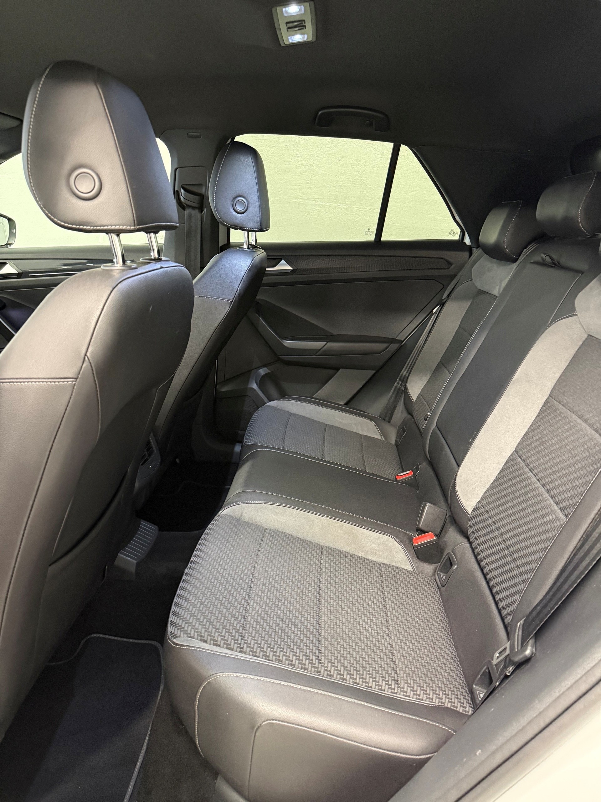 VW T-Roc 2.0 TSI Sport DSG 4Motion-image-6