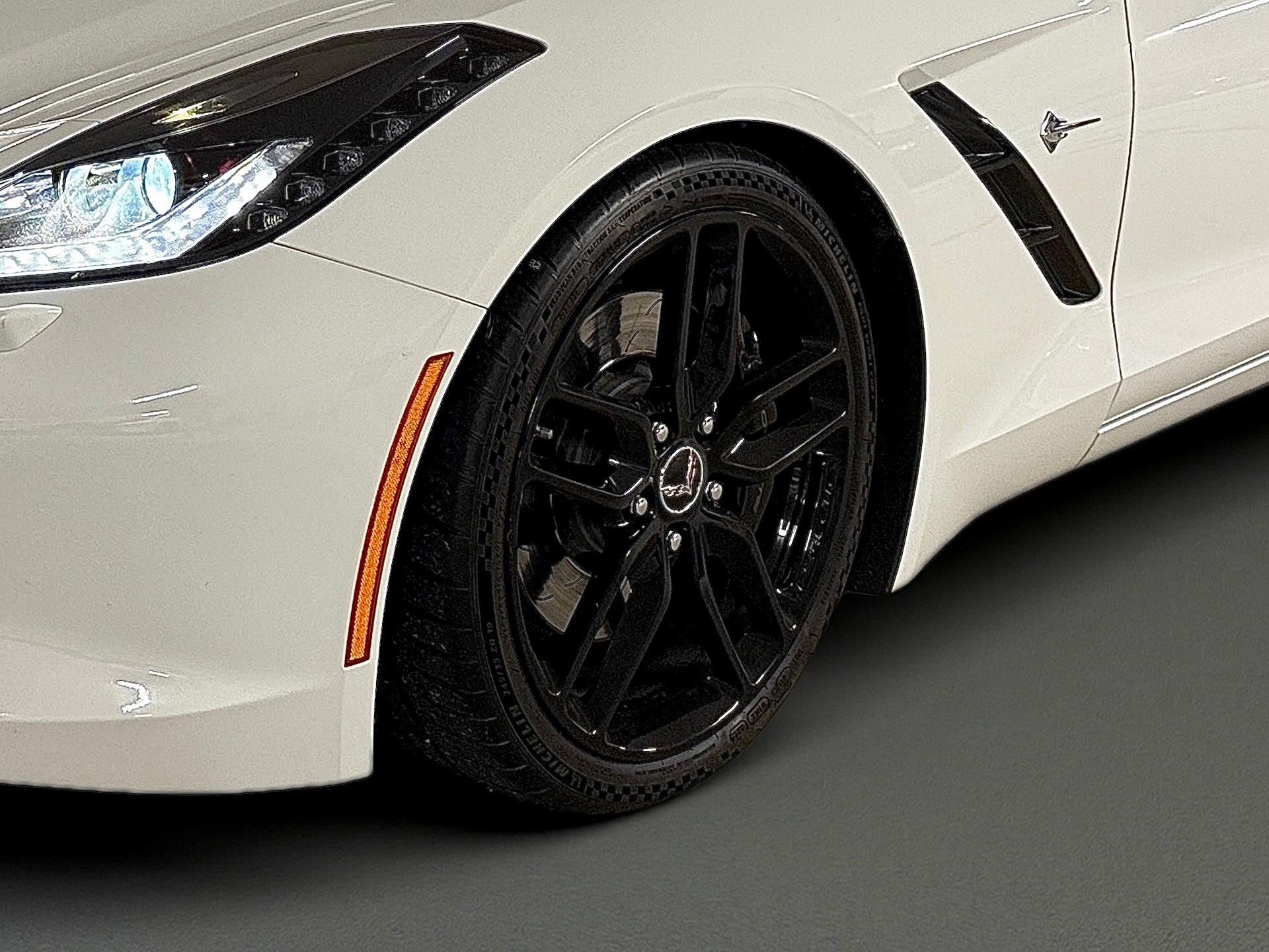 CHEVROLET Corvette Convertible Stingray-image-8