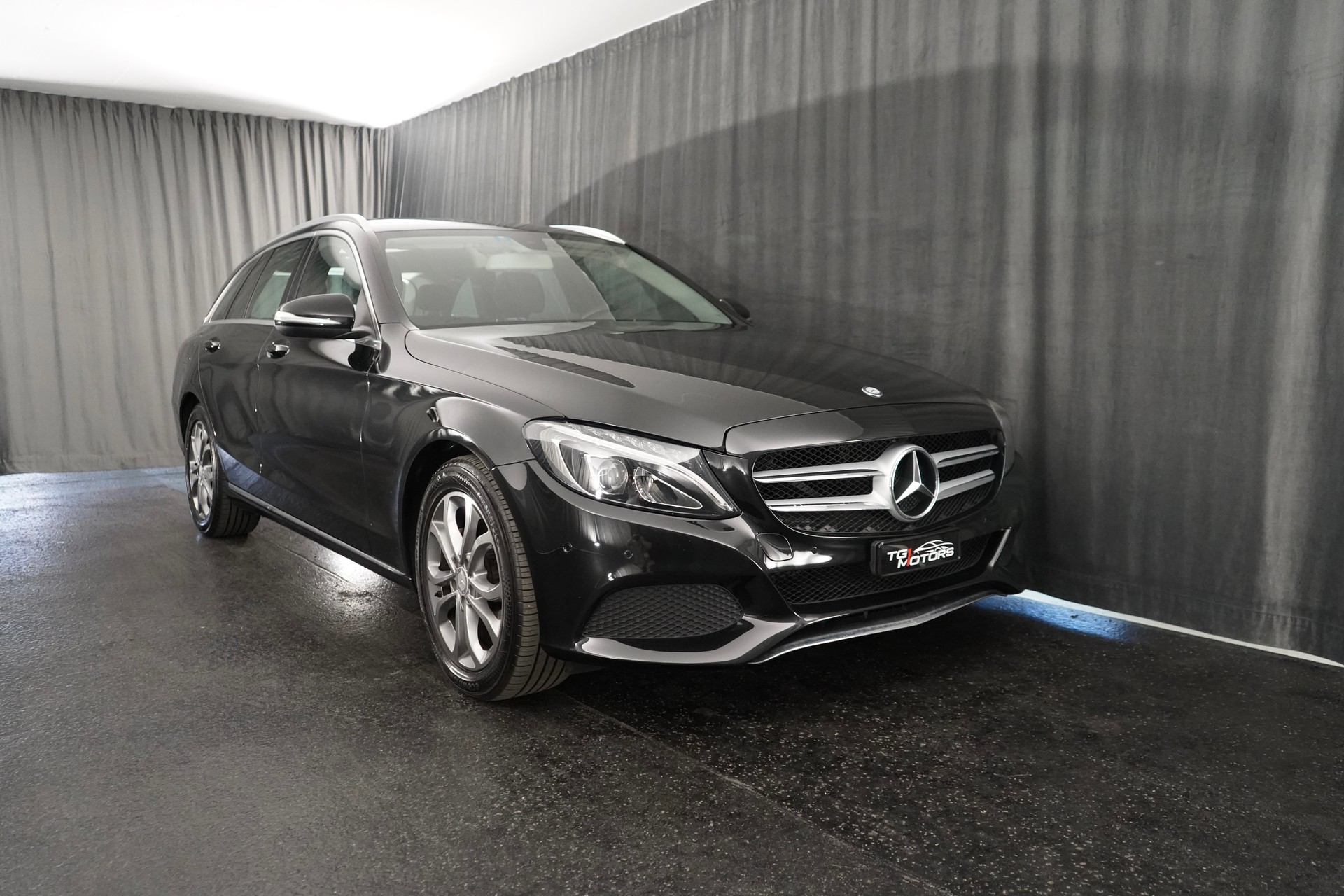 MERCEDES-BENZ C 200 AMG Line 7G-Tronic