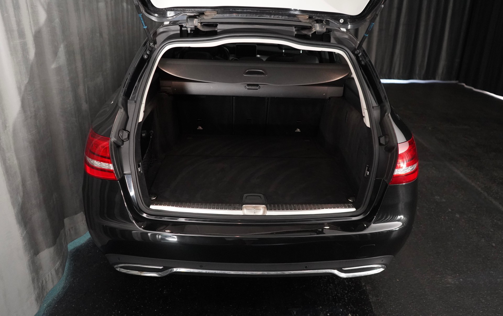 MERCEDES-BENZ C 200 AMG Line 7G-Tronic-image-8