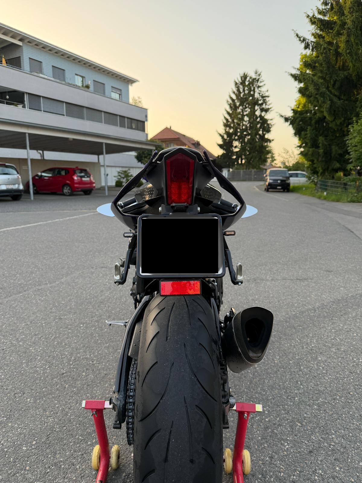 YAMAHA YZF-R1 ABS-image-8