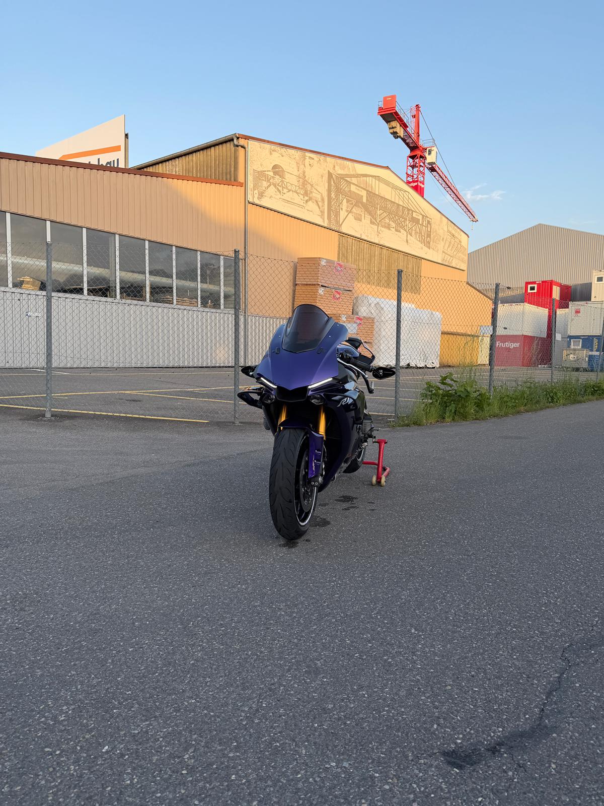 YAMAHA YZF-R1 ABS-image-4