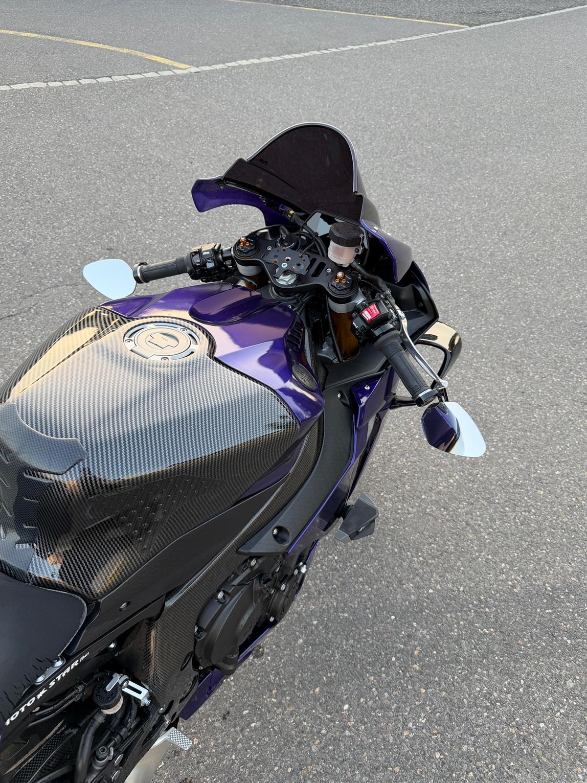 YAMAHA YZF-R1 ABS-image-6